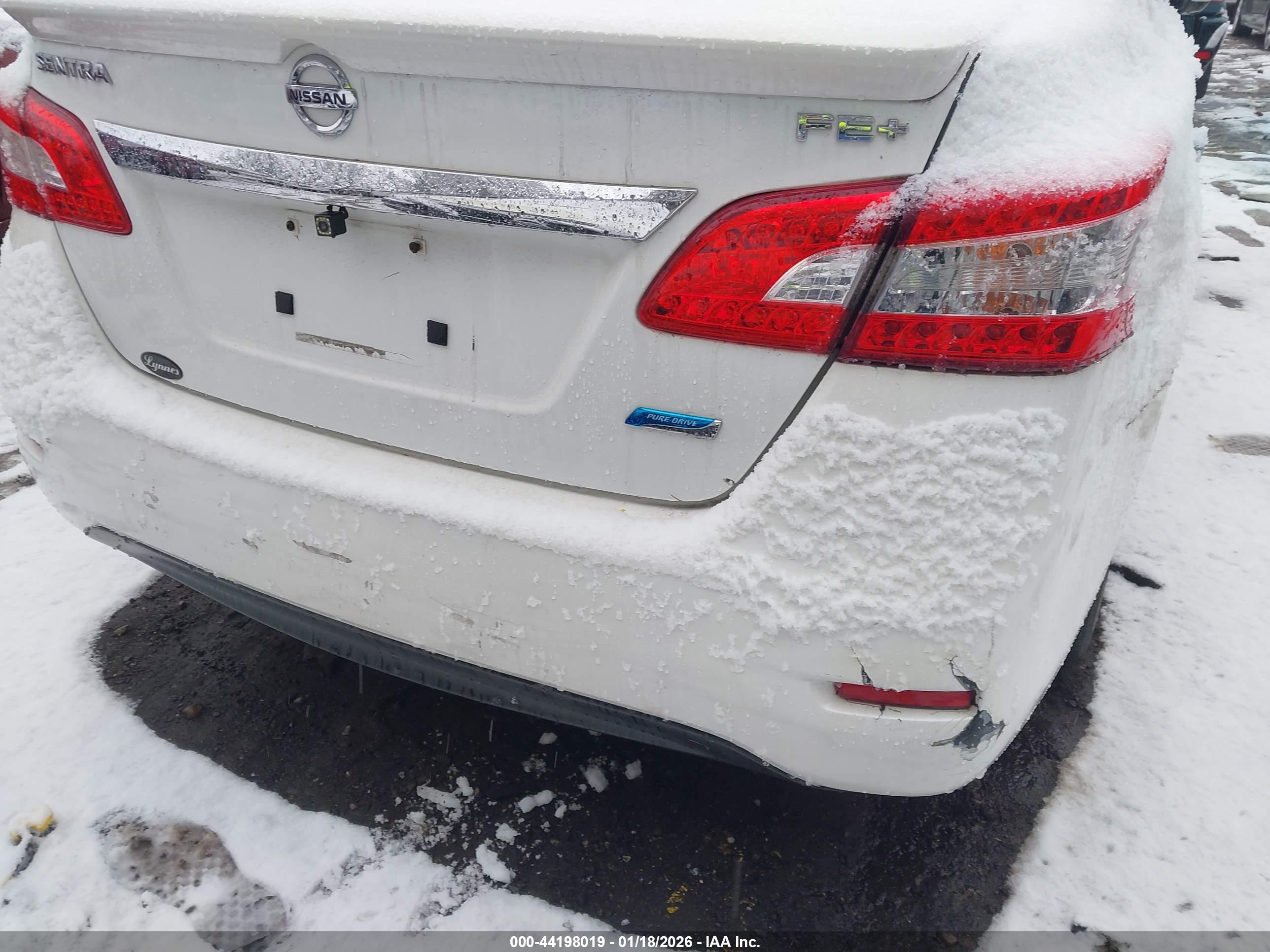 NISSAN SENTRA image 6