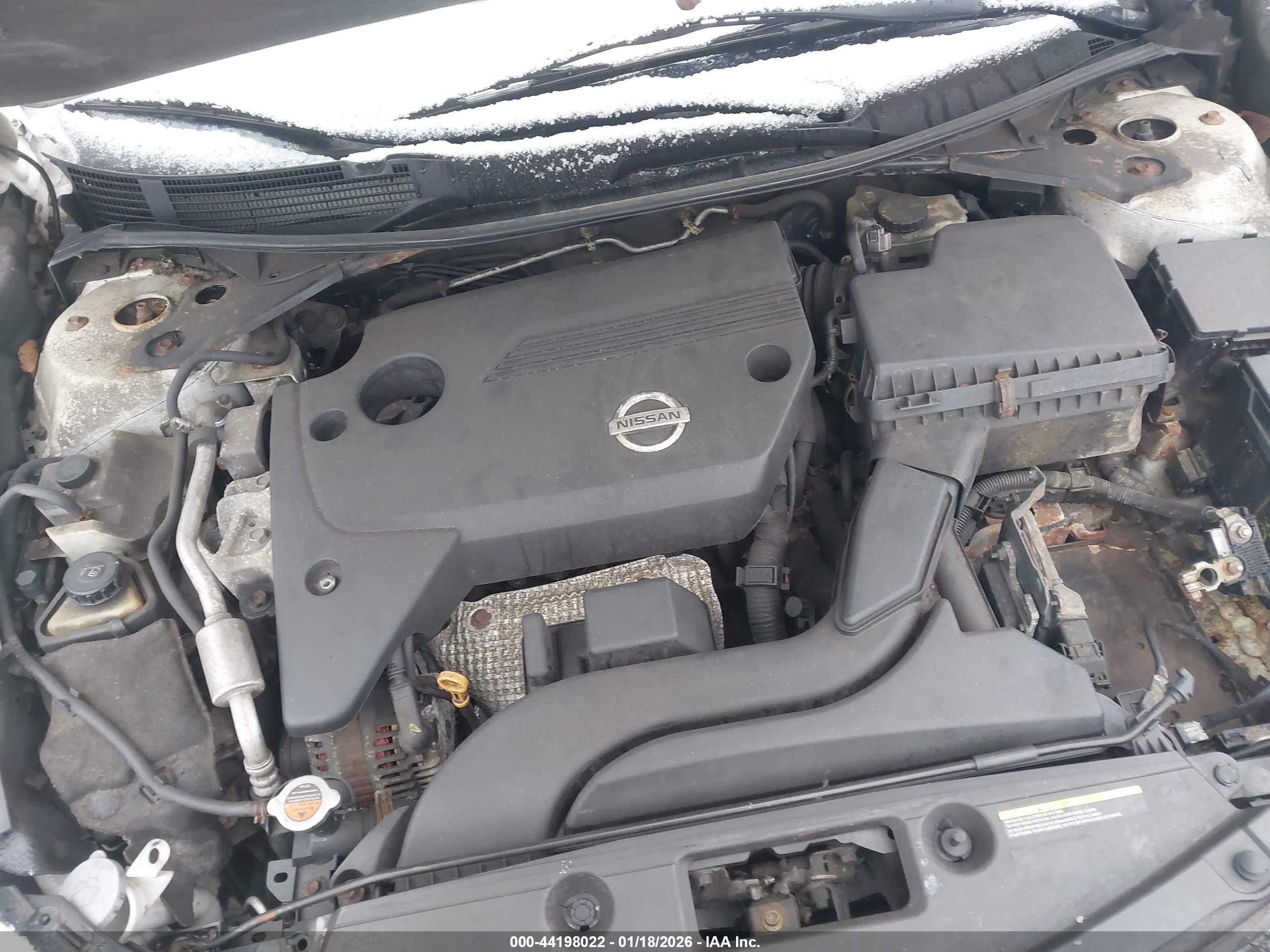 NISSAN ALTIMA image 10