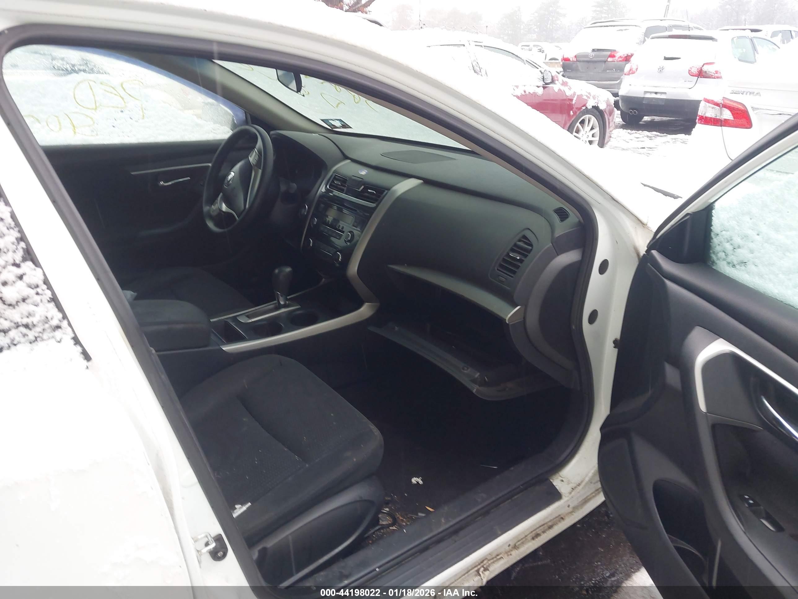 NISSAN ALTIMA image 5