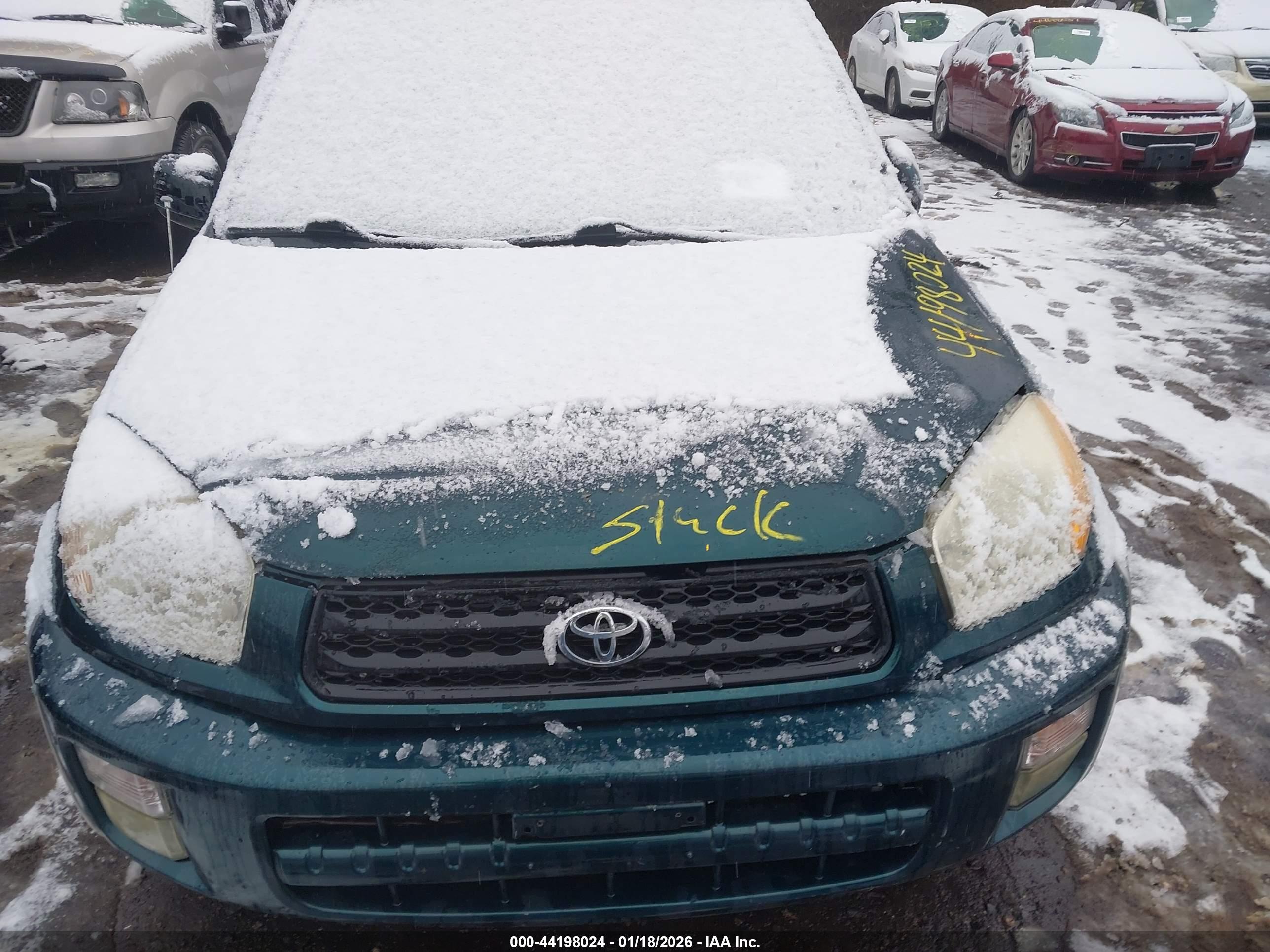 TOYOTA RAV4 image 10