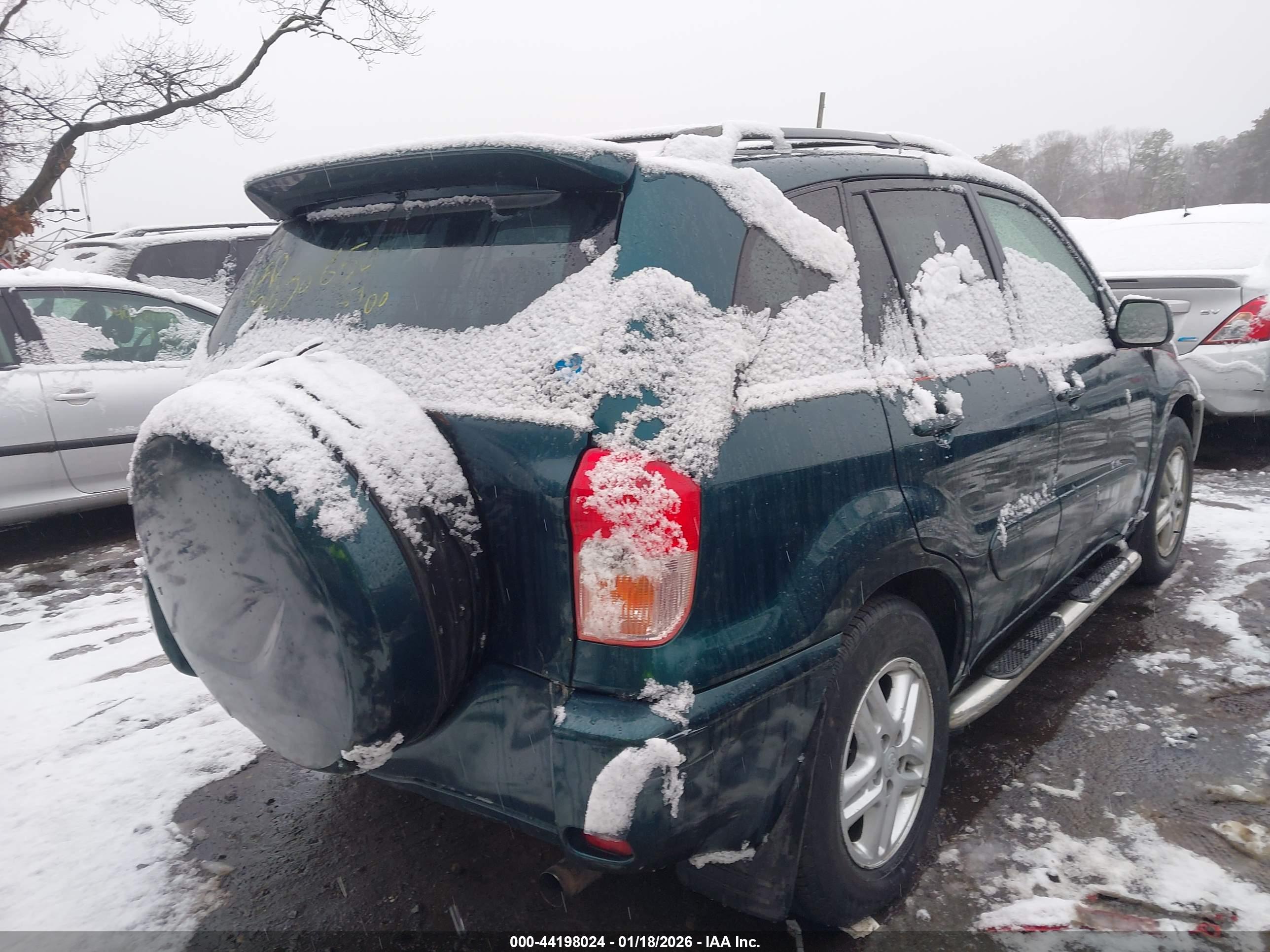 TOYOTA RAV4 image 4