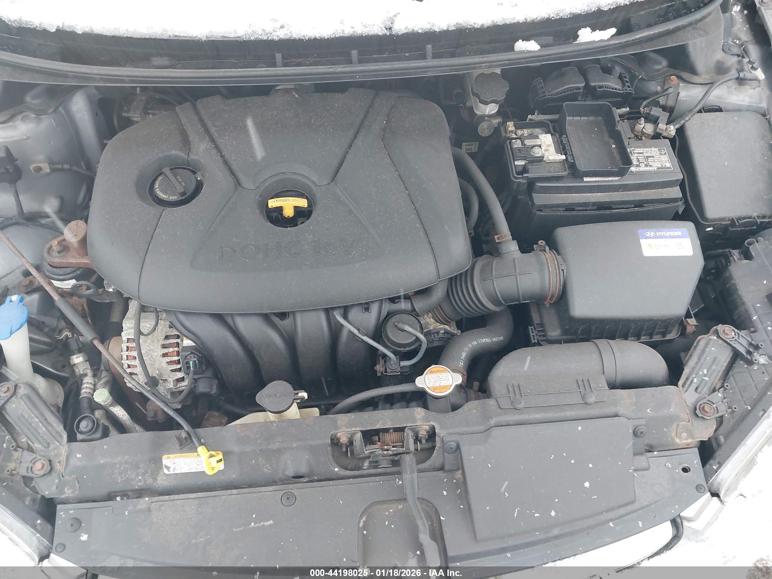 HYUNDAI ELANTRA image 10