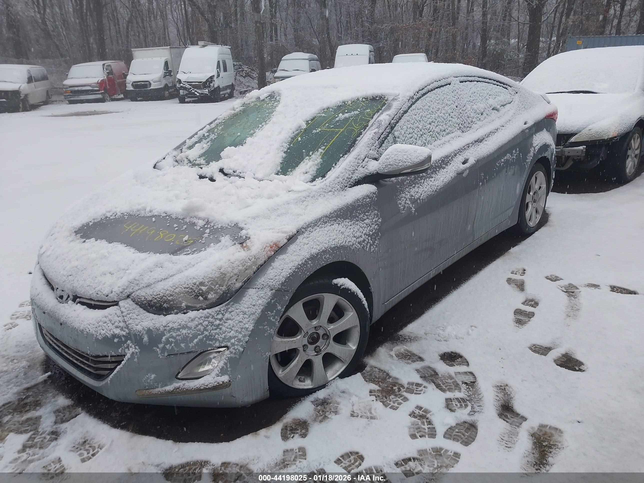 HYUNDAI ELANTRA image 2