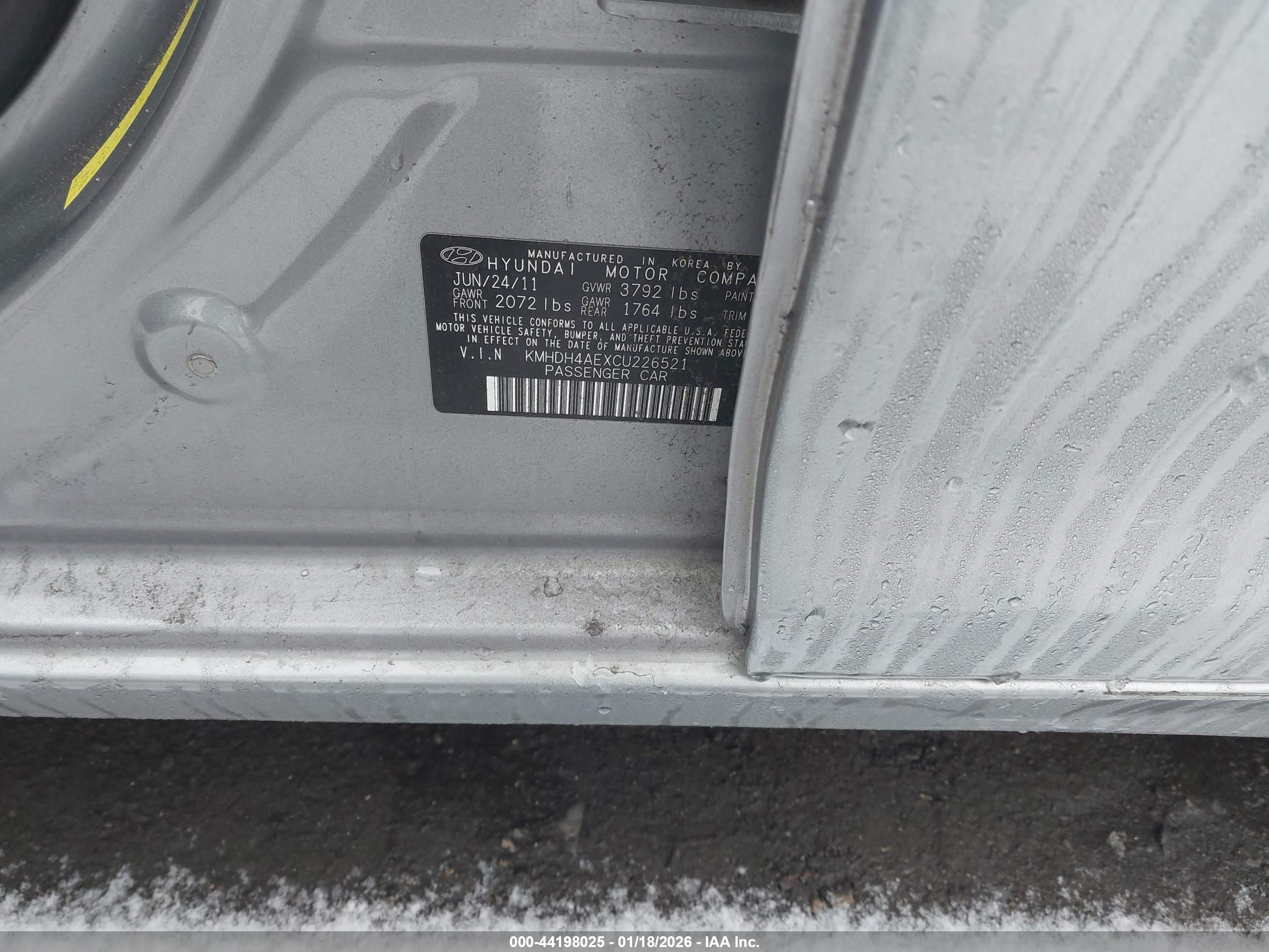 HYUNDAI ELANTRA image 9