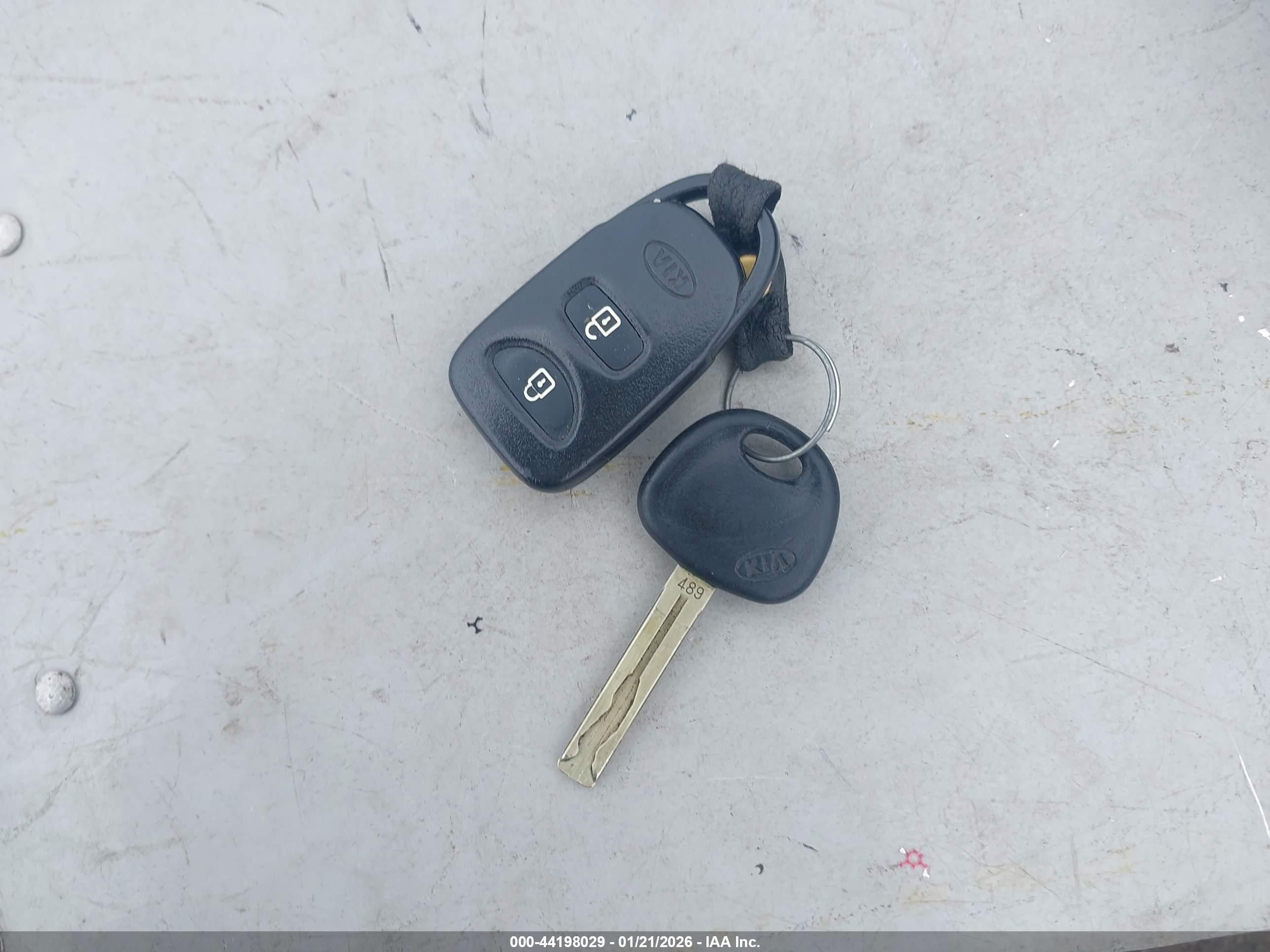 KIA SORENTO image 11