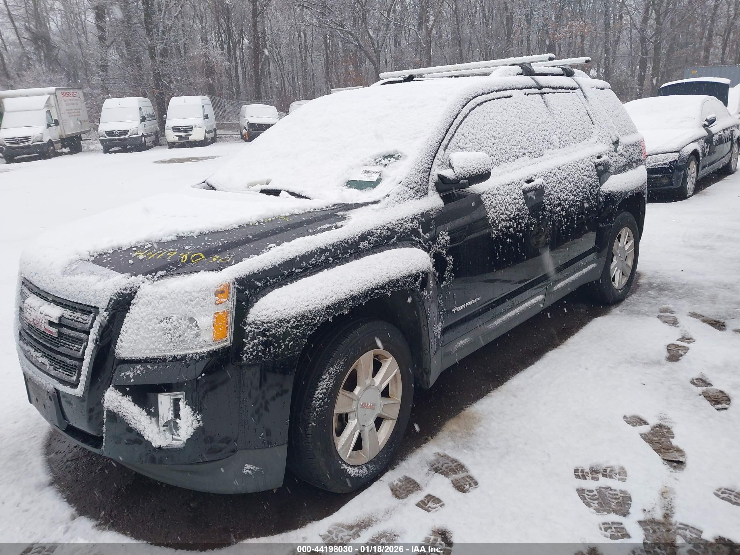 GMC TERRAIN image 2