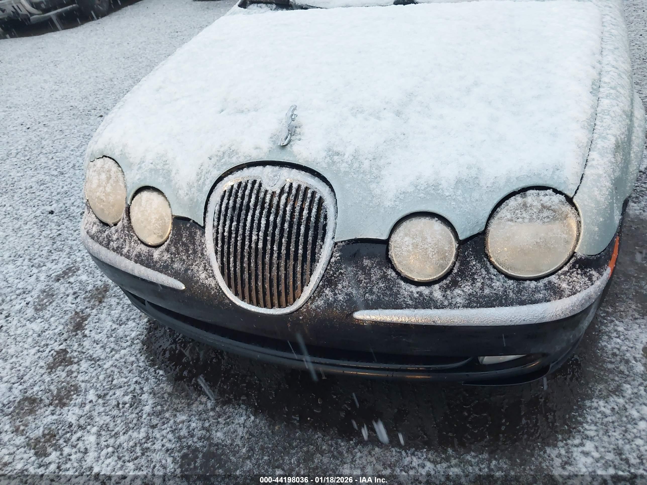JAGUAR S-TYPE image 6