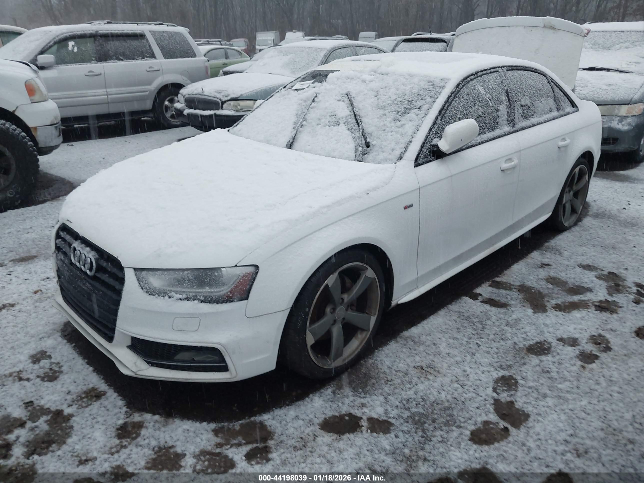 AUDI A4 image 2