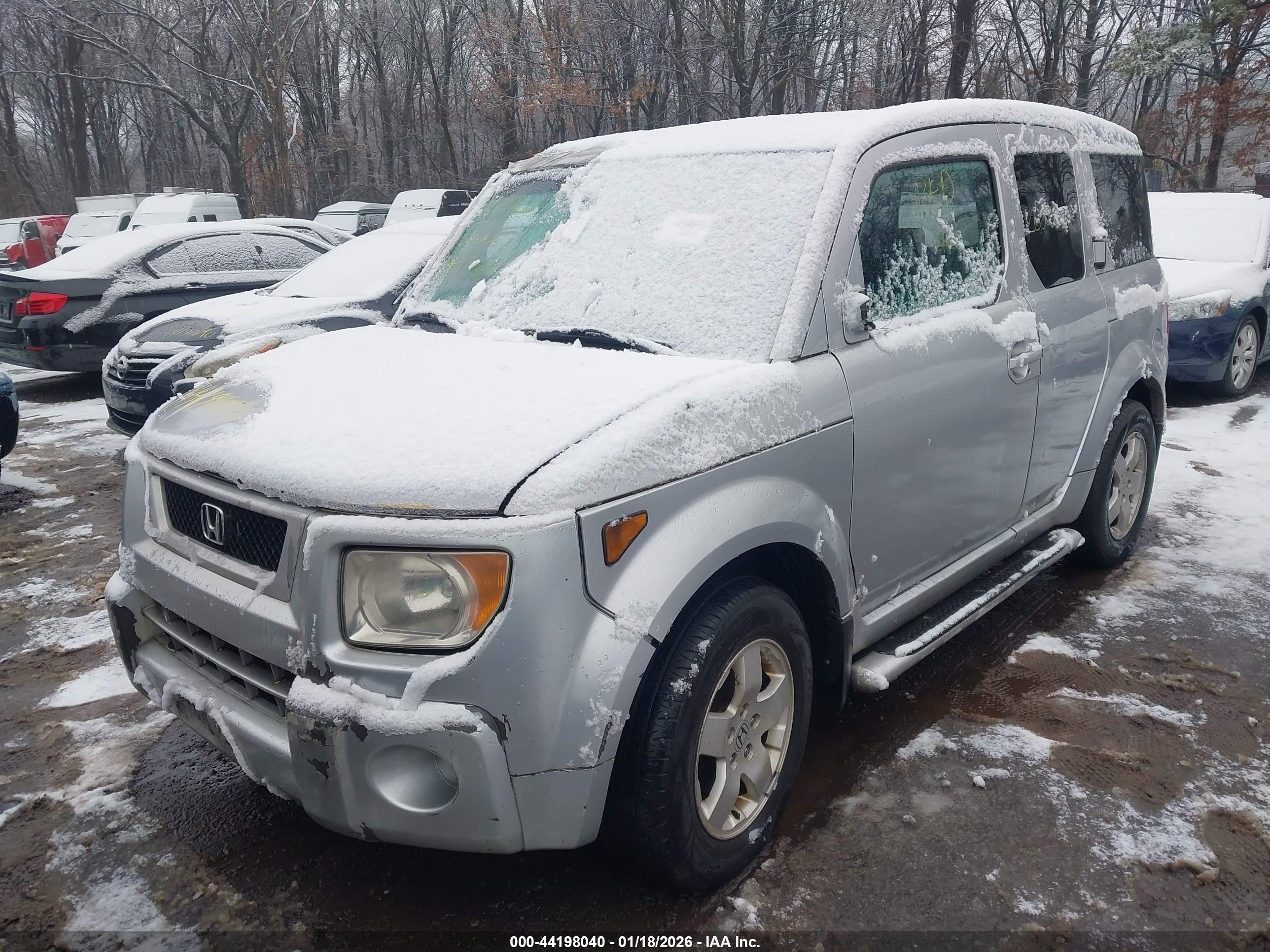 HONDA ELEMENT image 2