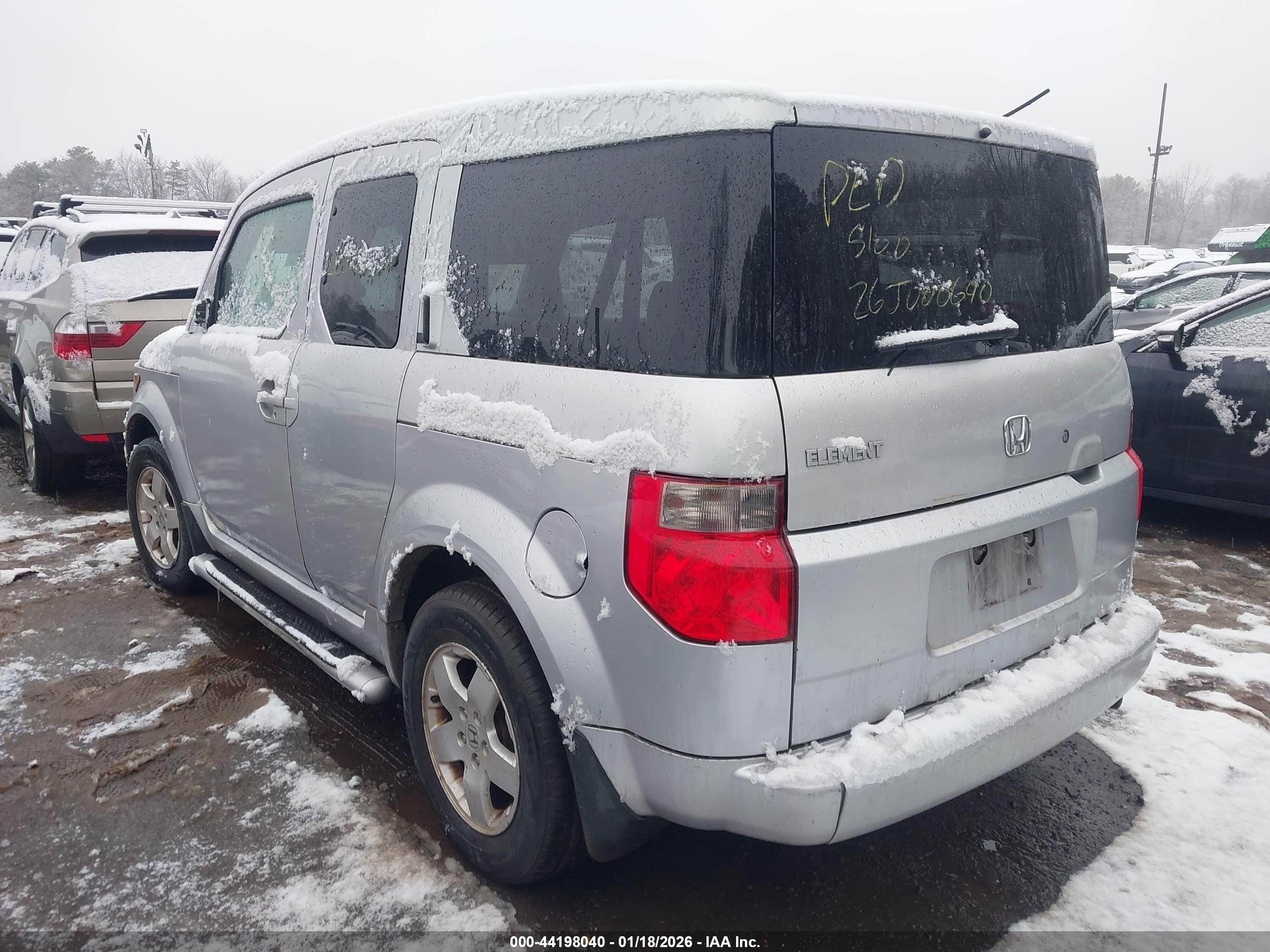 HONDA ELEMENT image 3