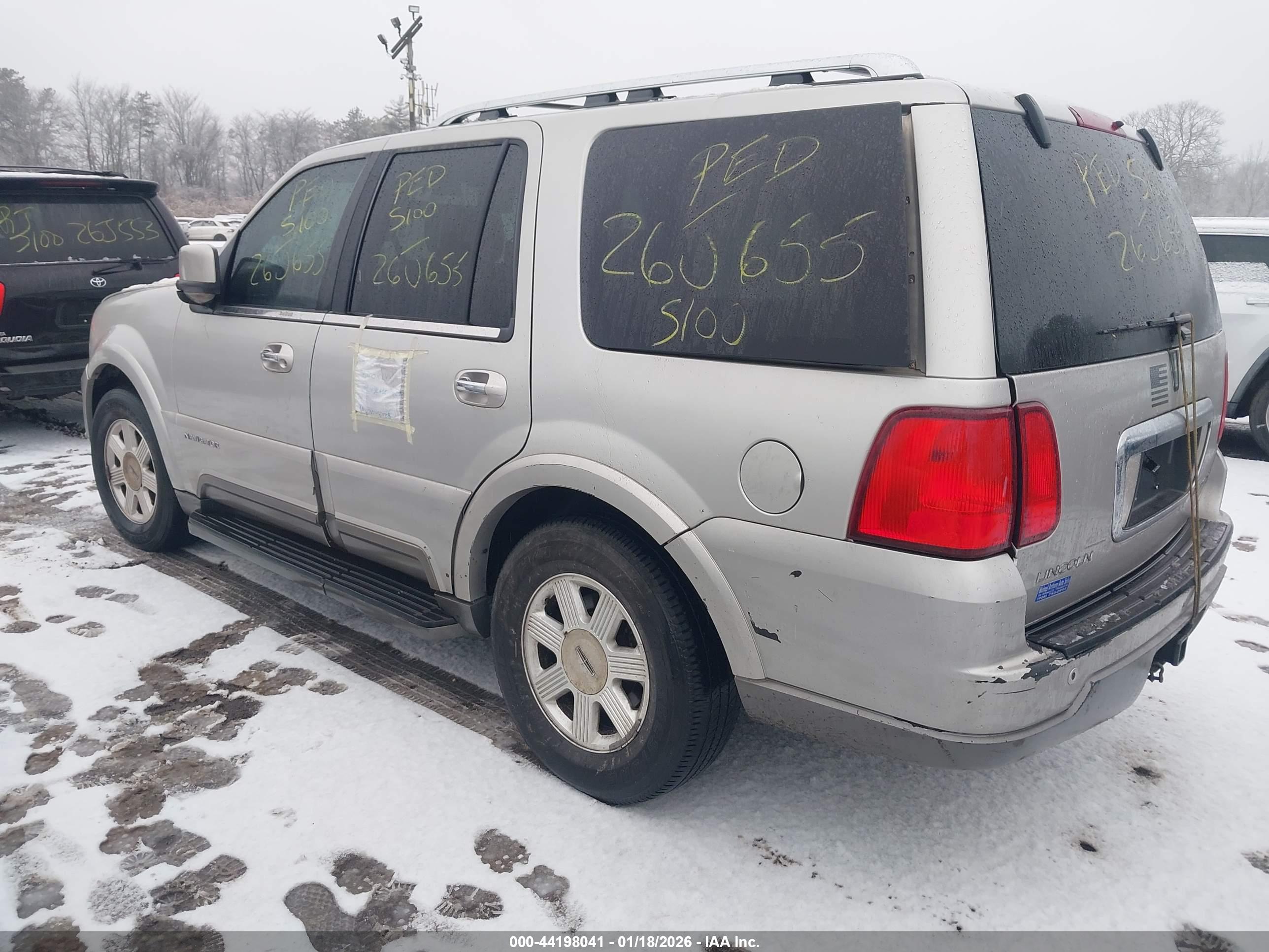 LINCOLN NAVIGATOR image 3
