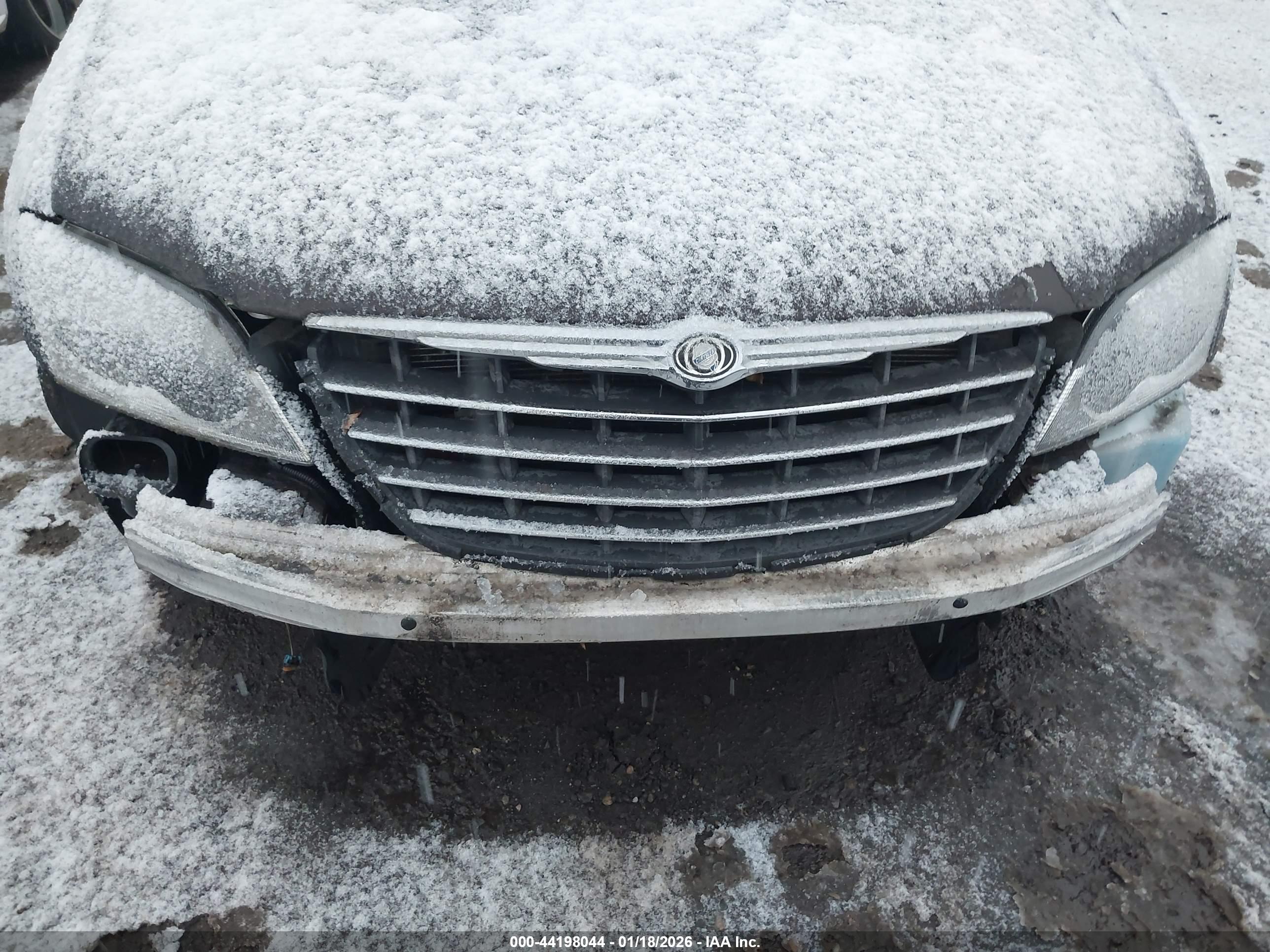CHRYSLER PACIFICA image 10