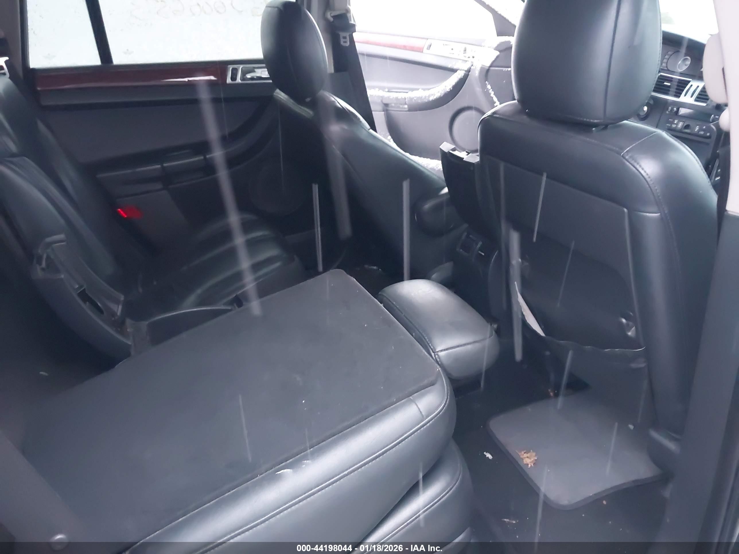 CHRYSLER PACIFICA image 8