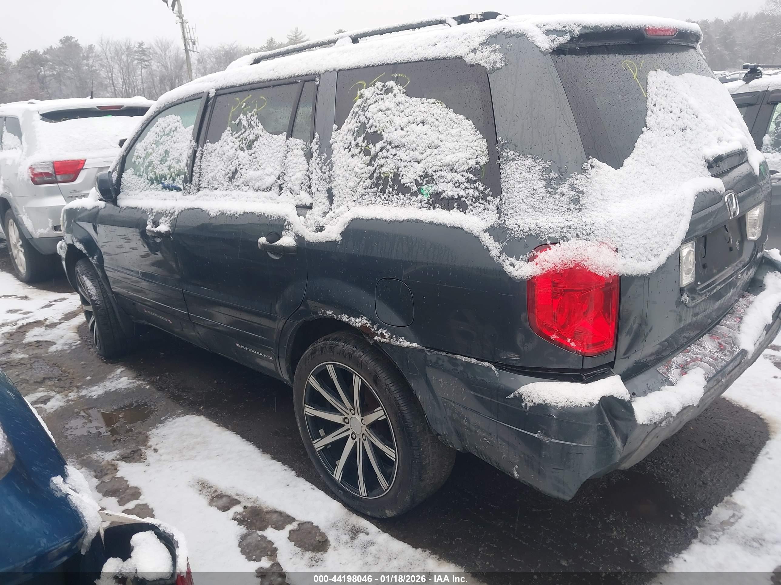 HONDA PILOT image 3