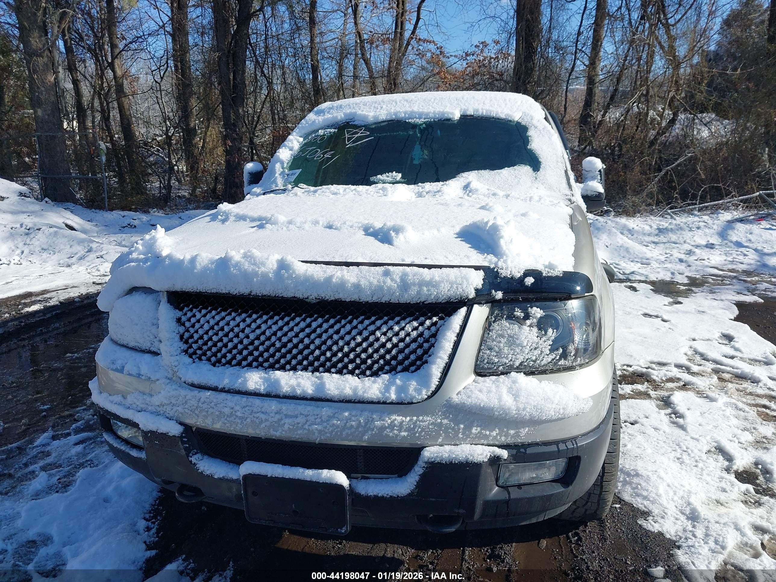 FORD EXPEDITION image 6