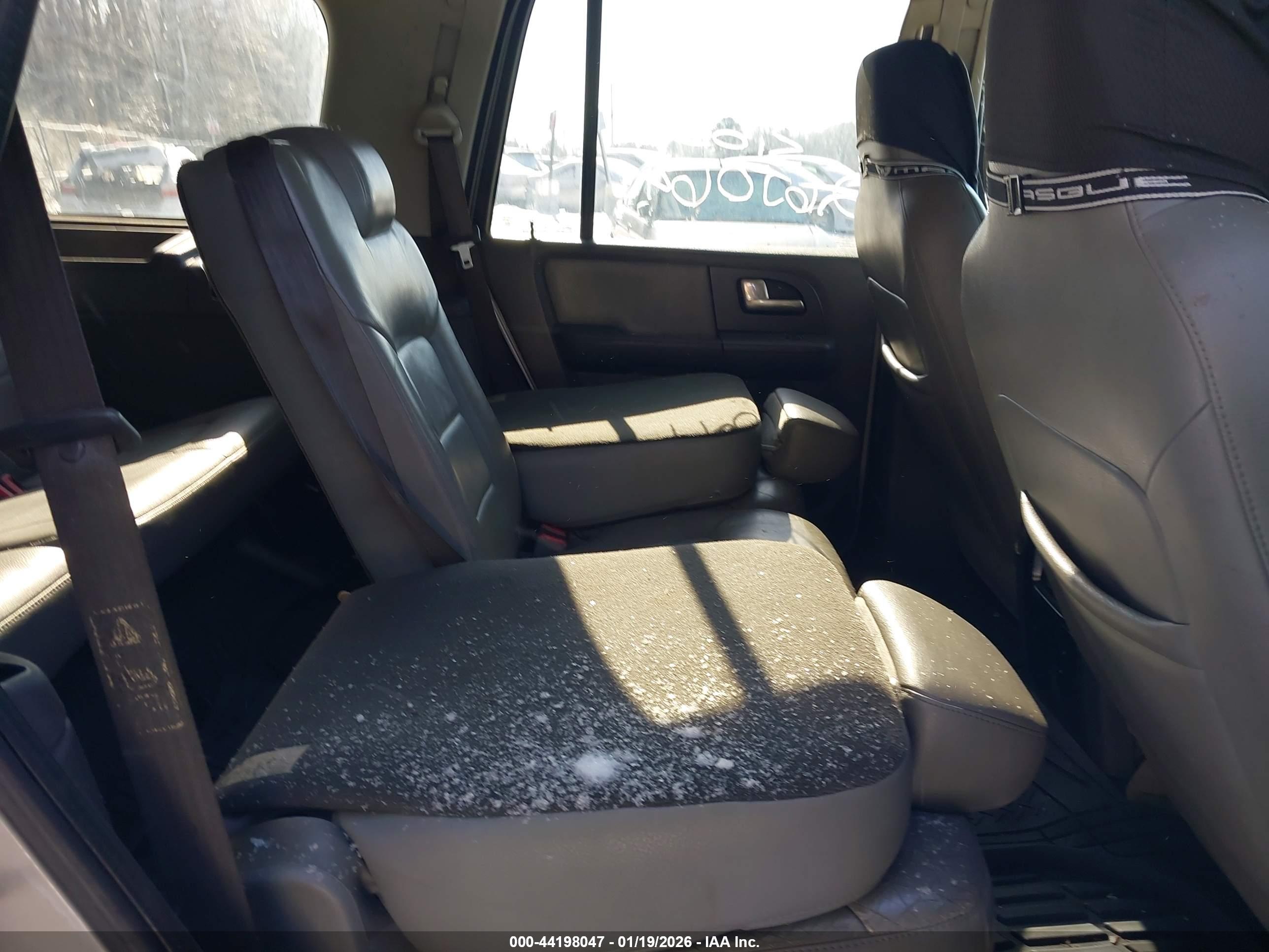 FORD EXPEDITION image 8