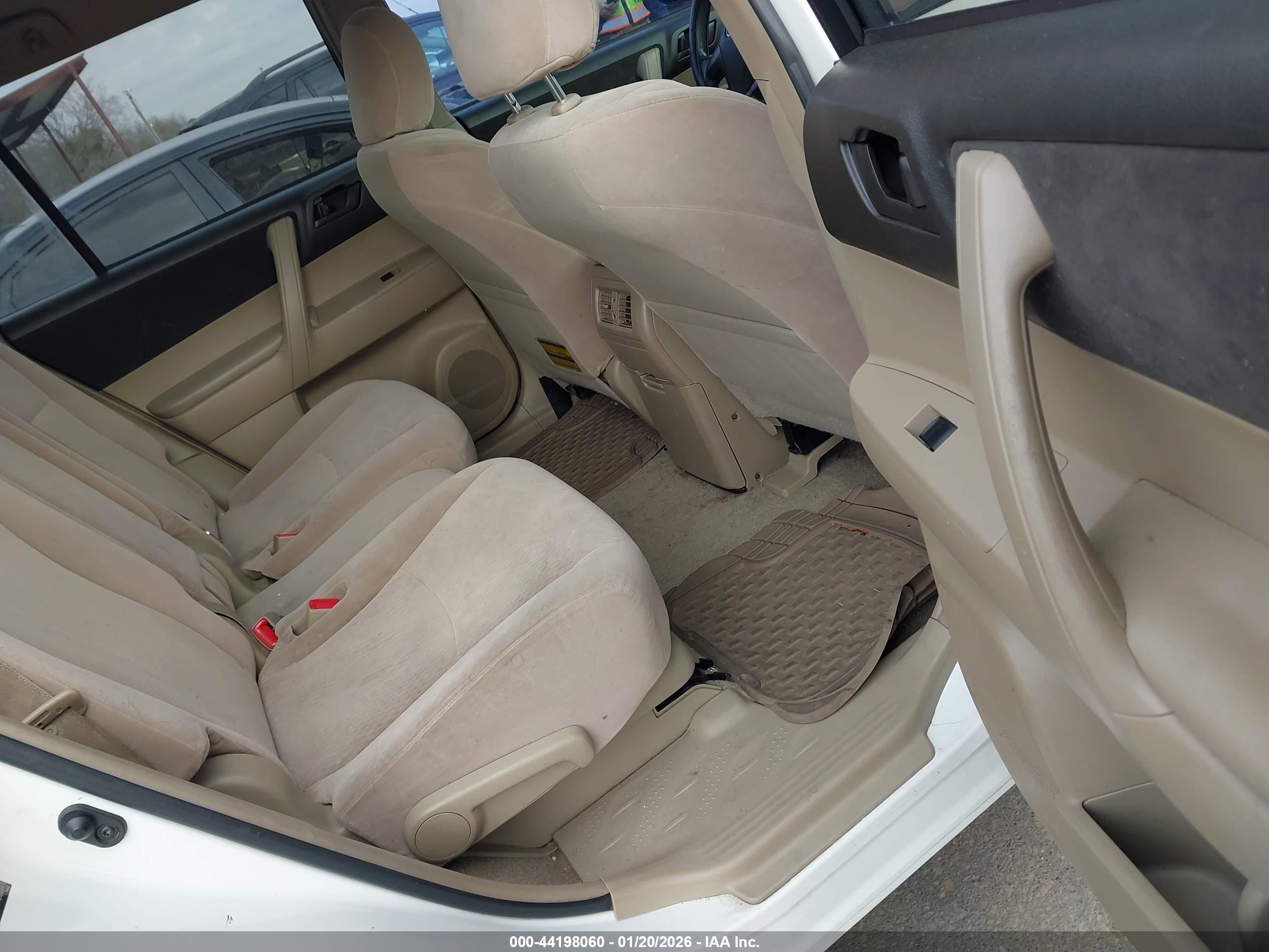 TOYOTA HIGHLANDER image 8
