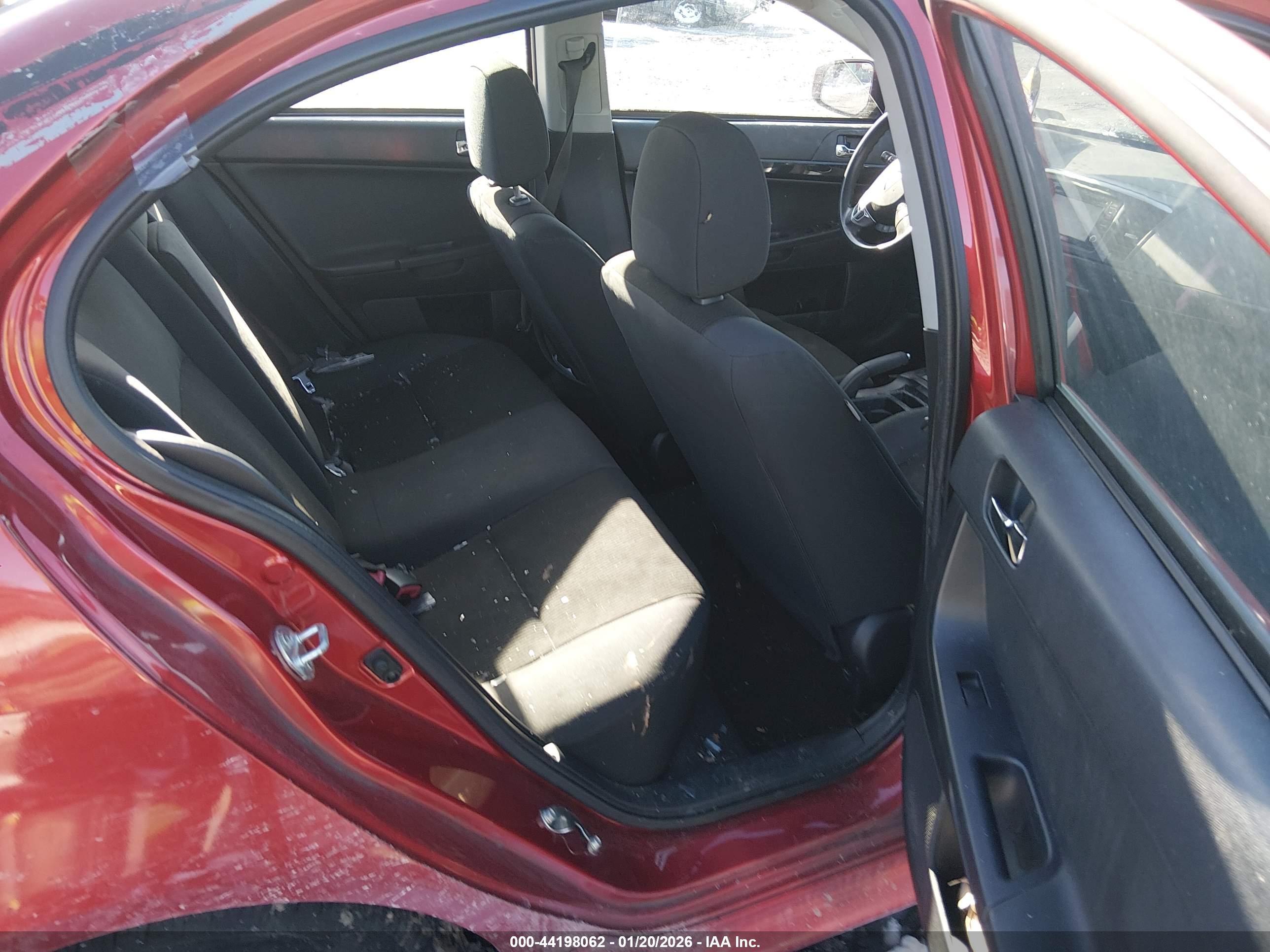 MITSUBISHI LANCER image 8