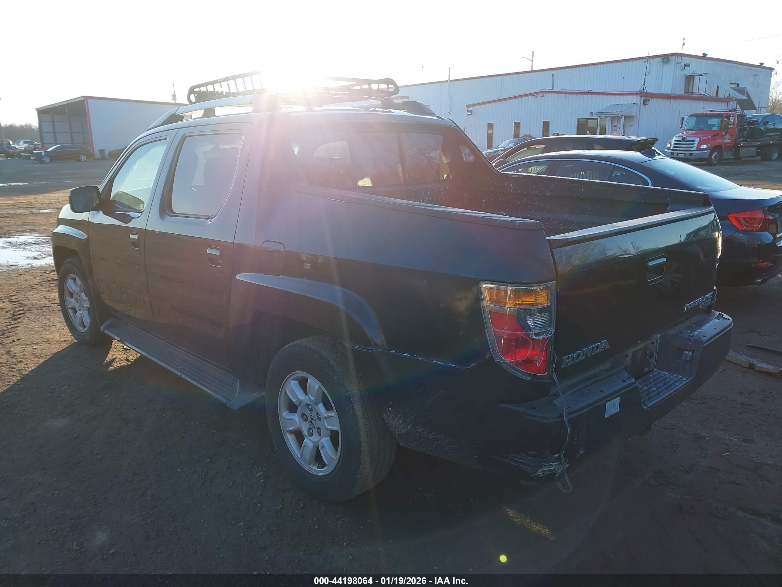 HONDA RIDGELINE image 3