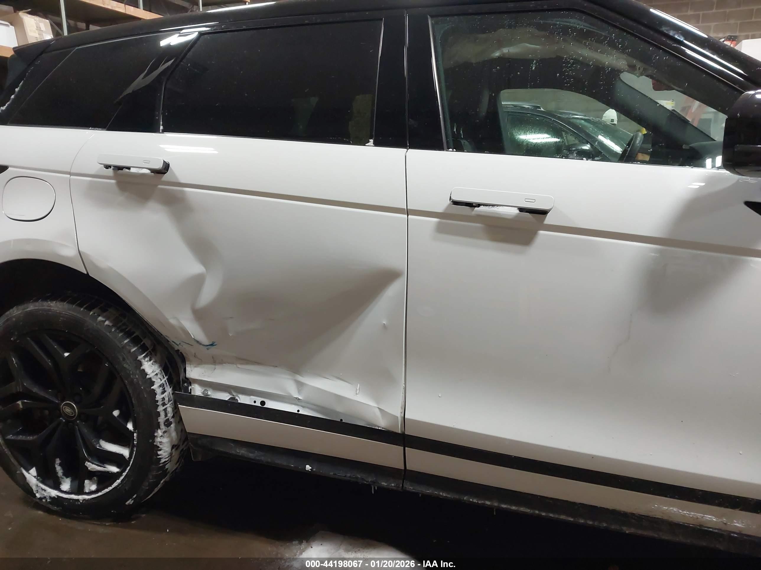 LAND ROVER image 6