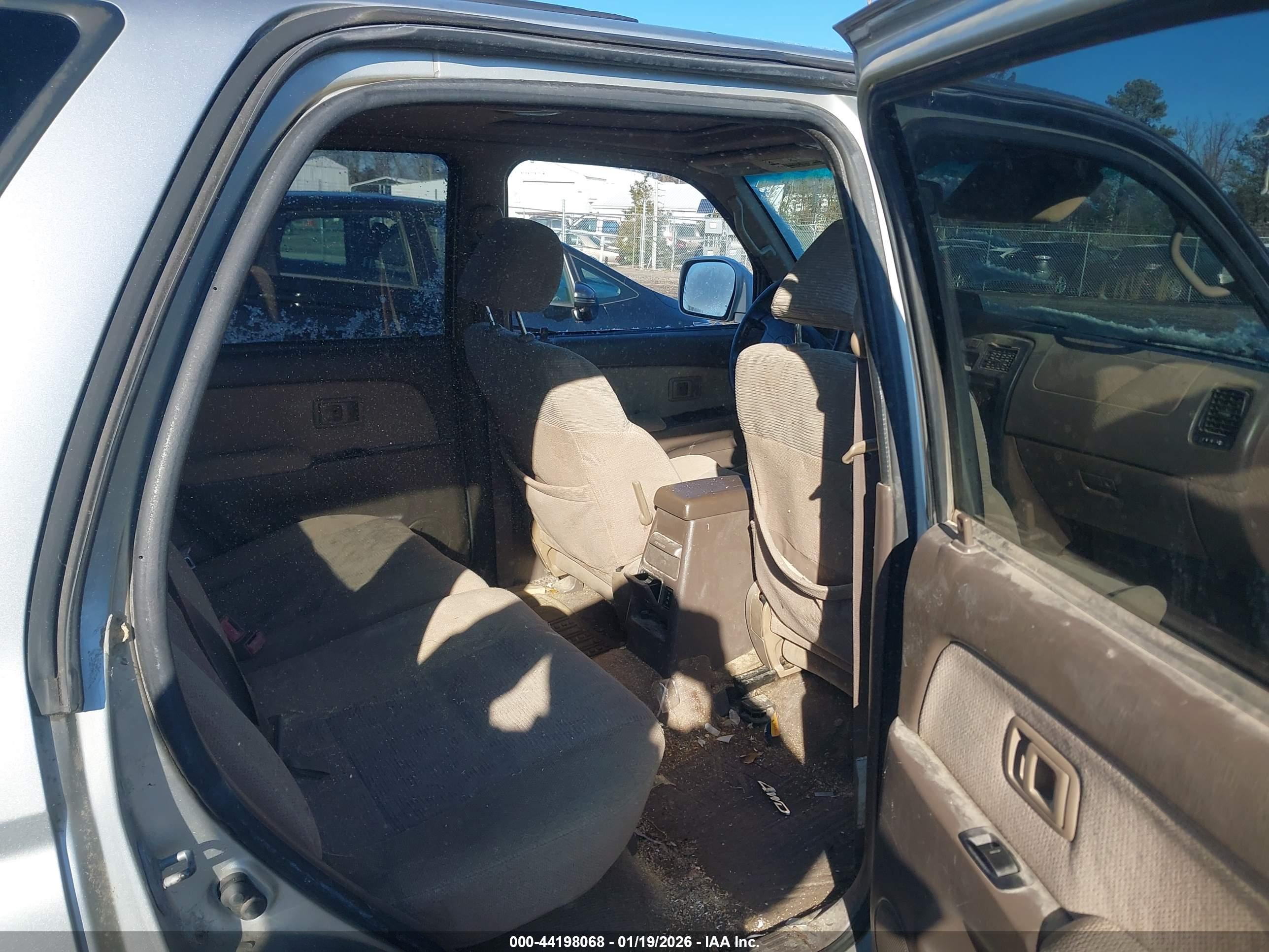TOYOTA 4RUNNER image 8