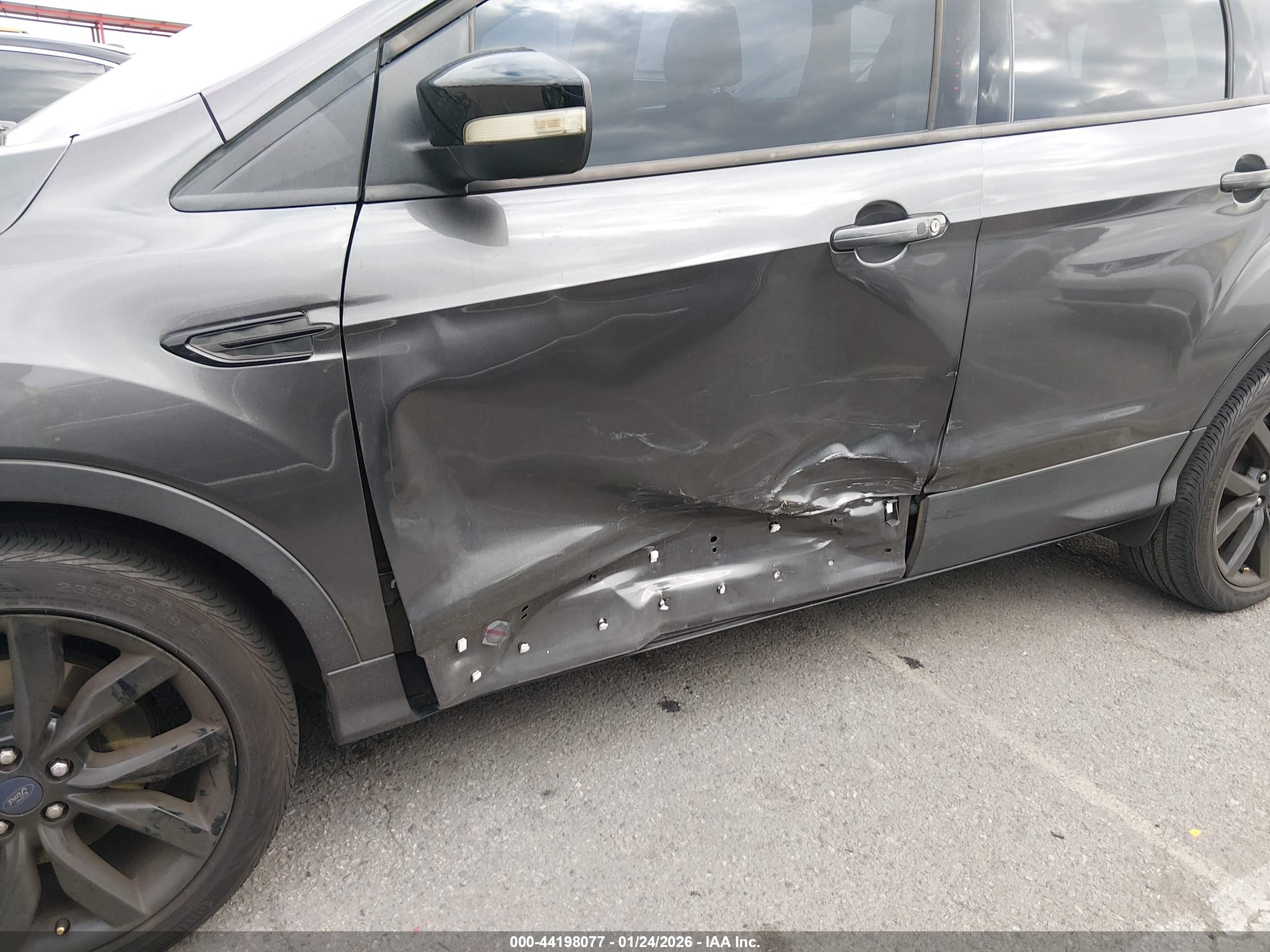 FORD ESCAPE image 6