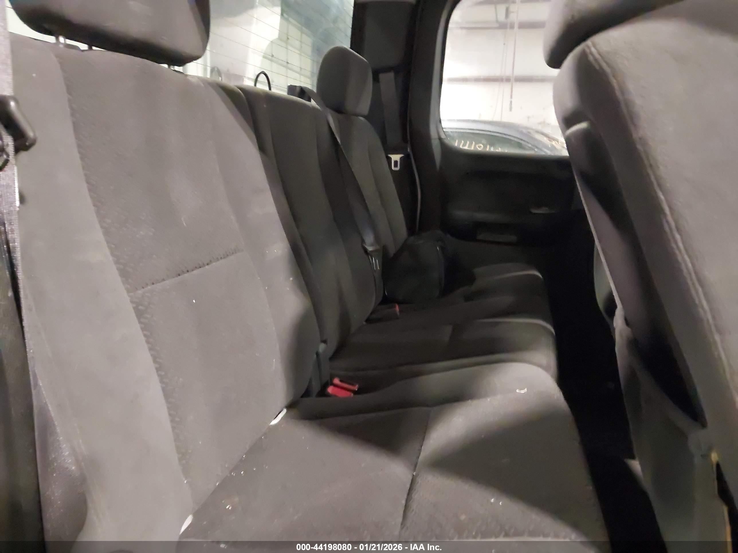 CHEVROLET SILVERADO image 8