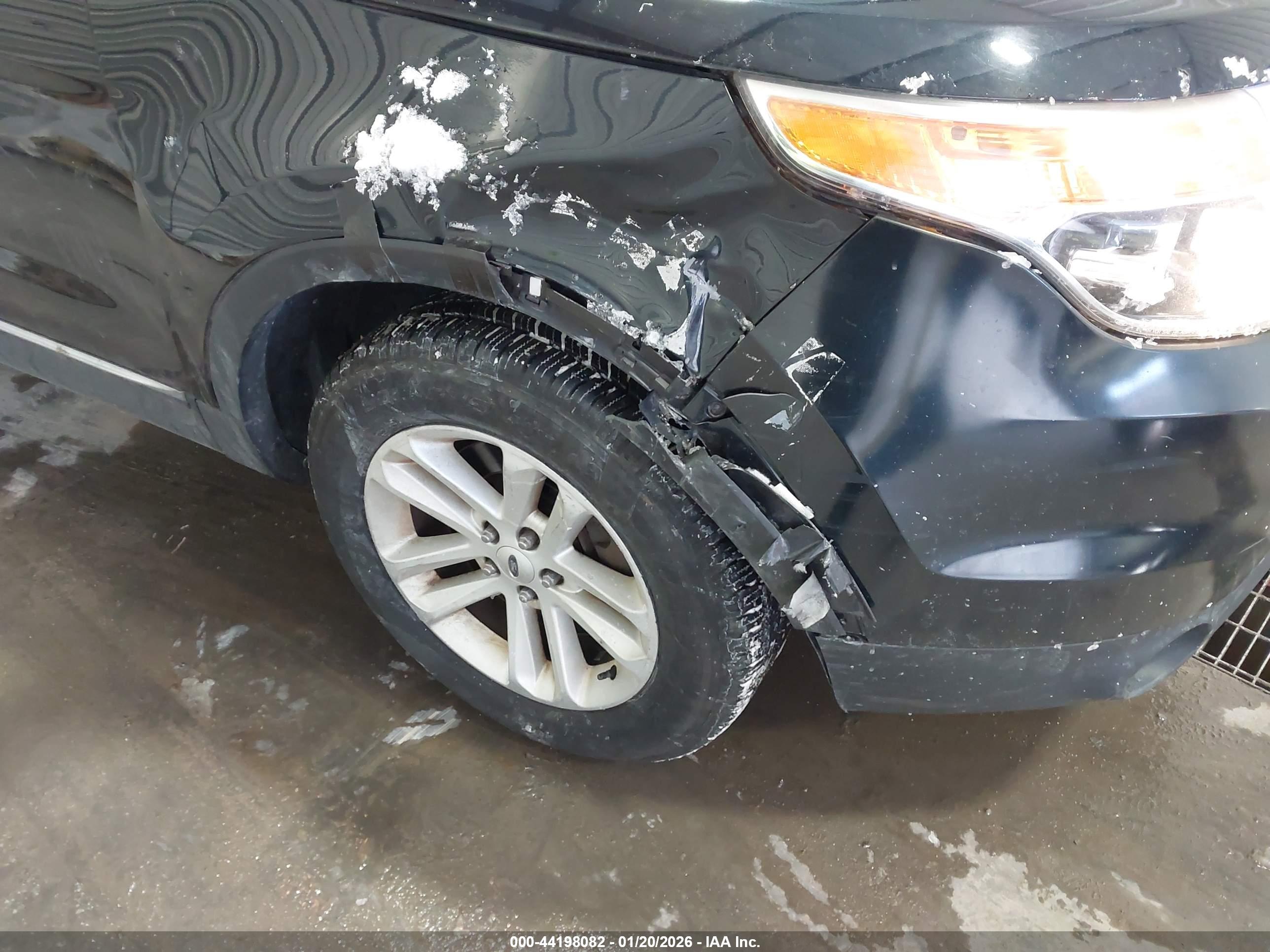 FORD EXPLORER image 6