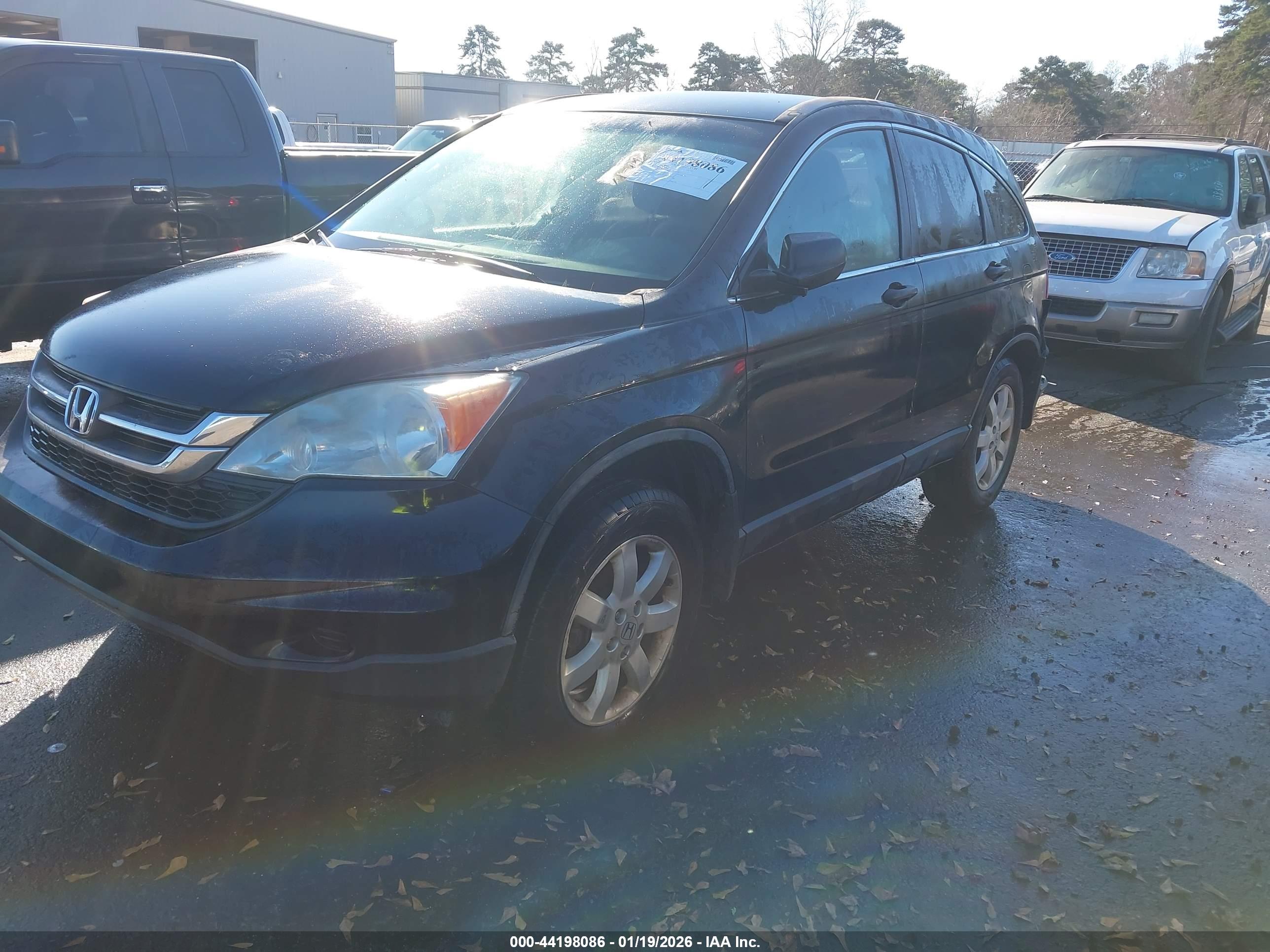 HONDA CR-V image 2