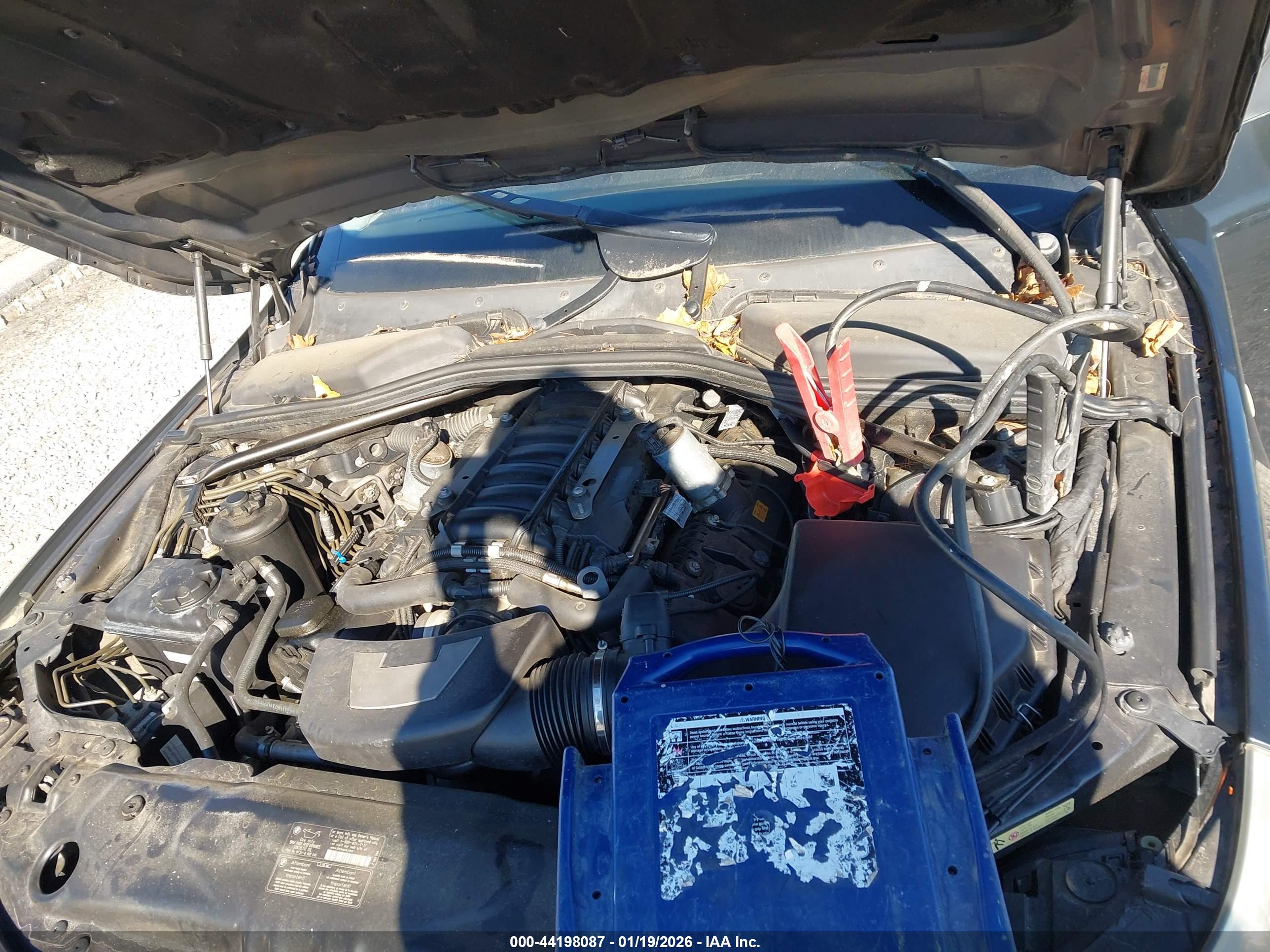 BMW 550I image 10