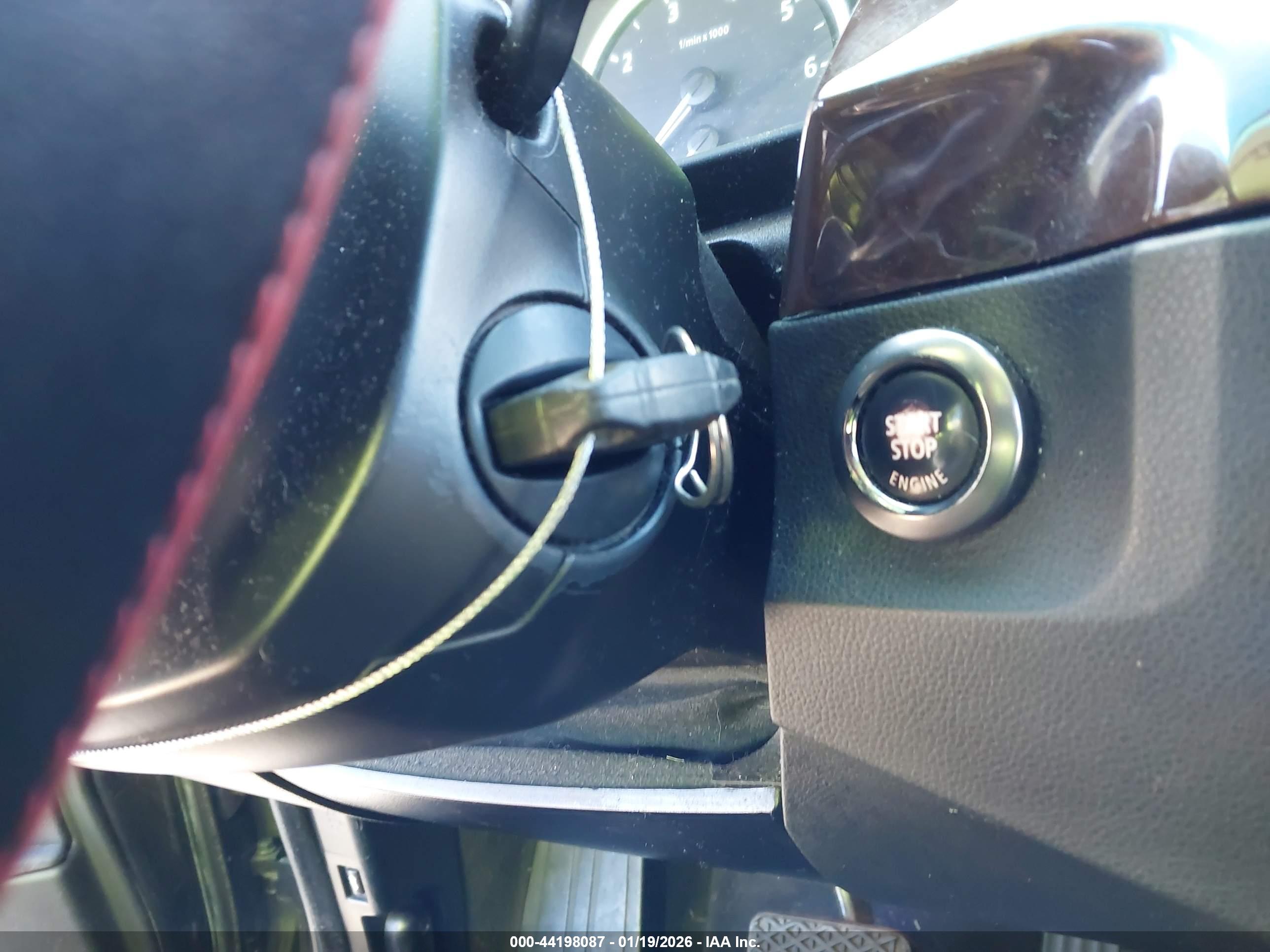 BMW 550I image 11