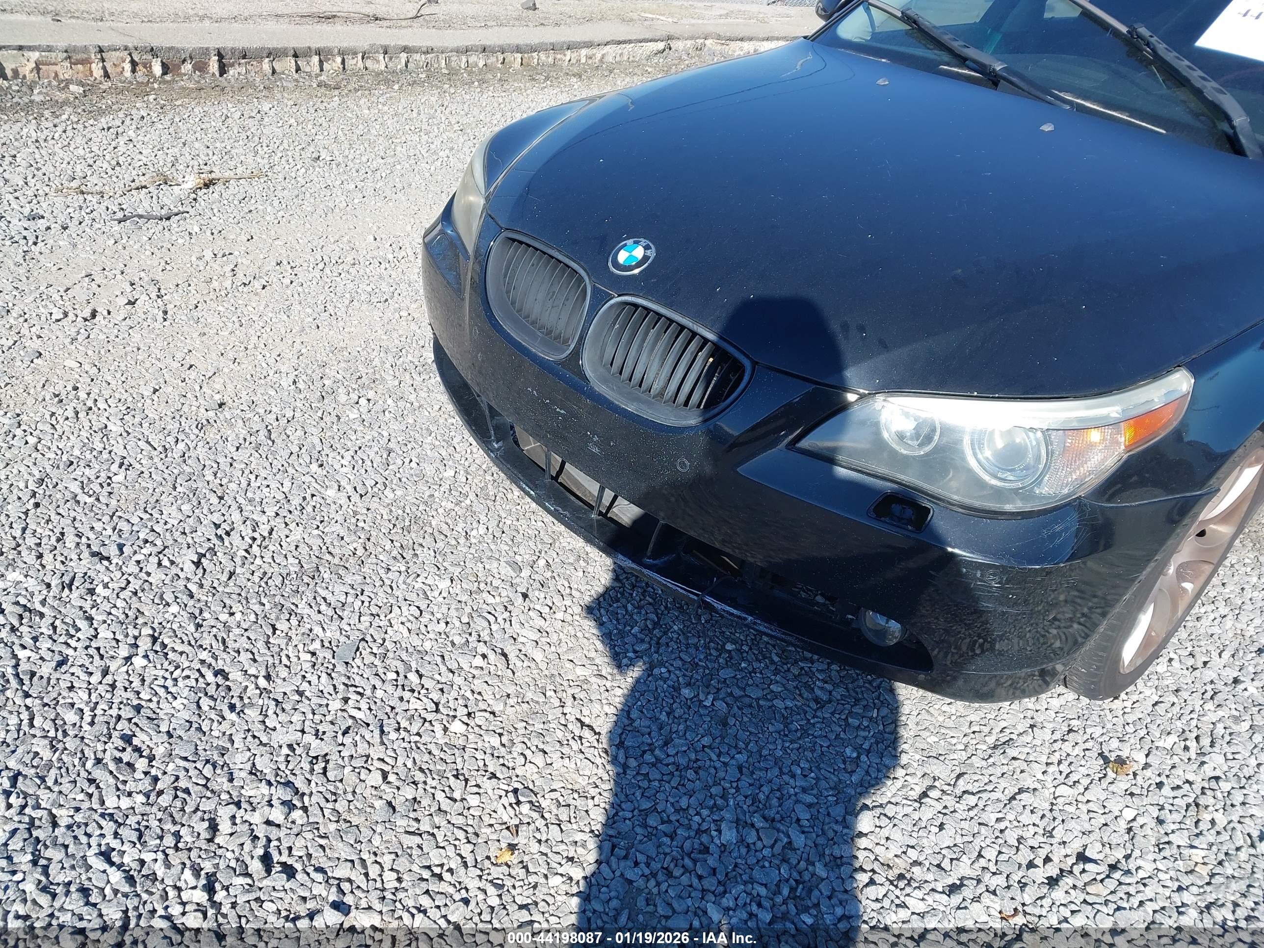 BMW 550I image 6
