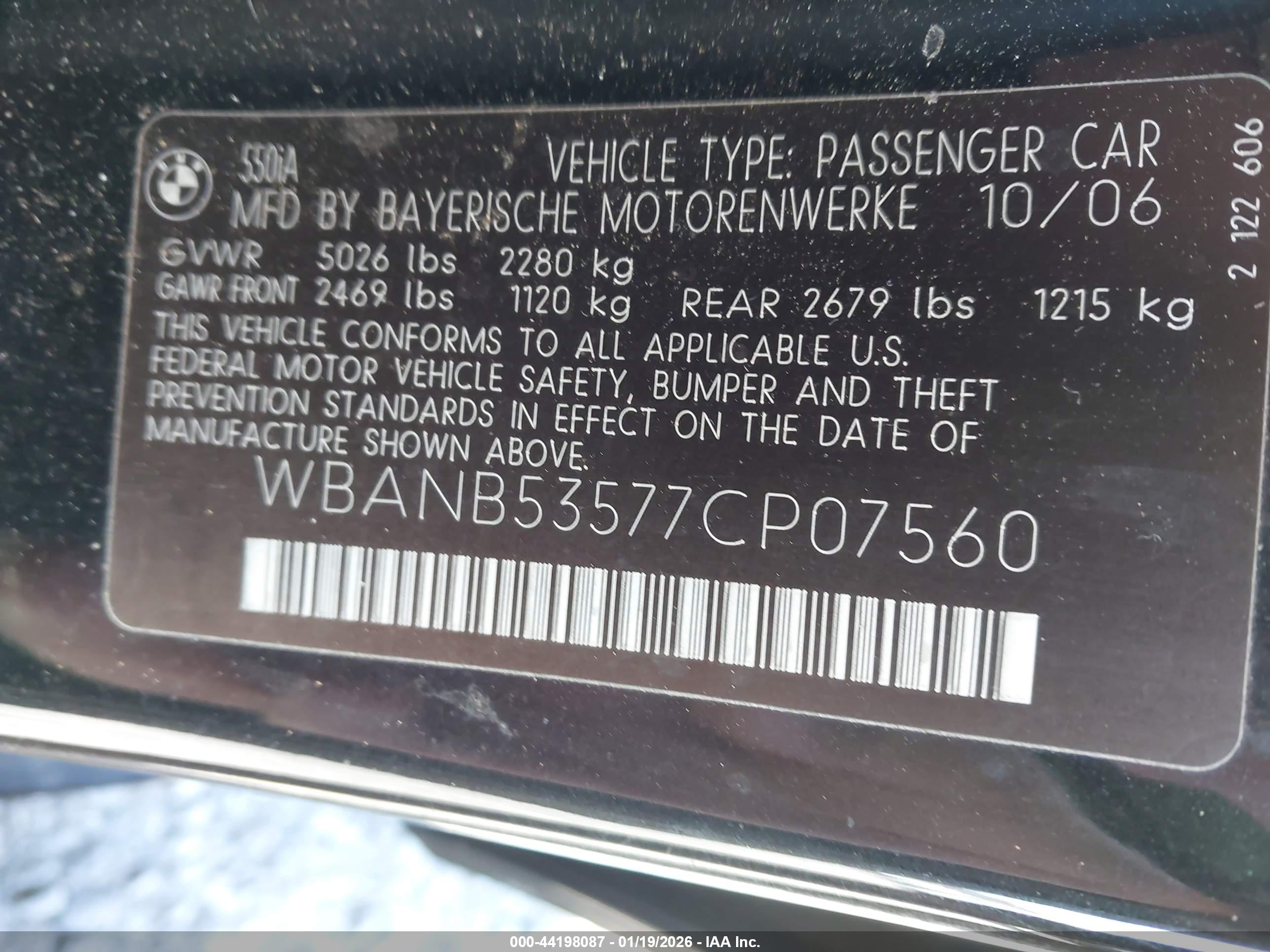 BMW 550I image 9