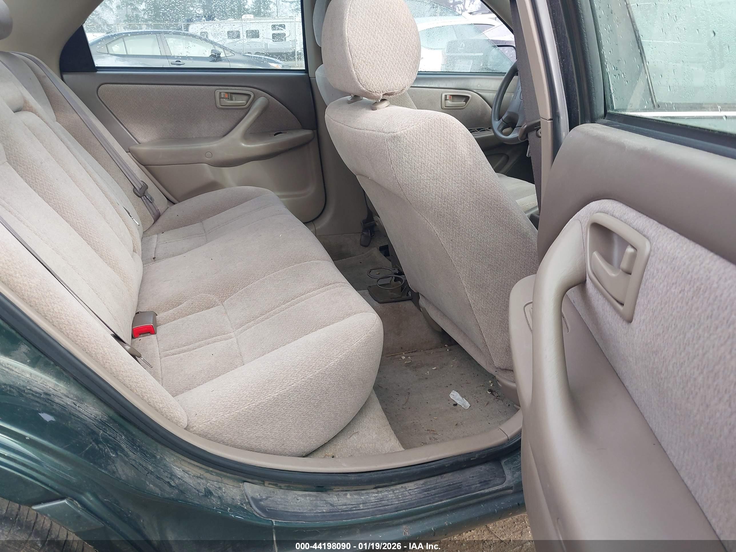 TOYOTA CAMRY image 8