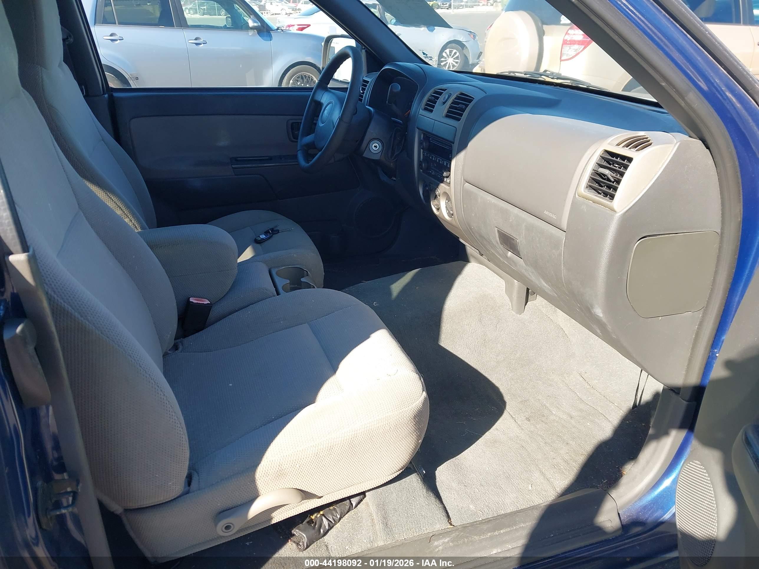 CHEVROLET COLORADO image 5