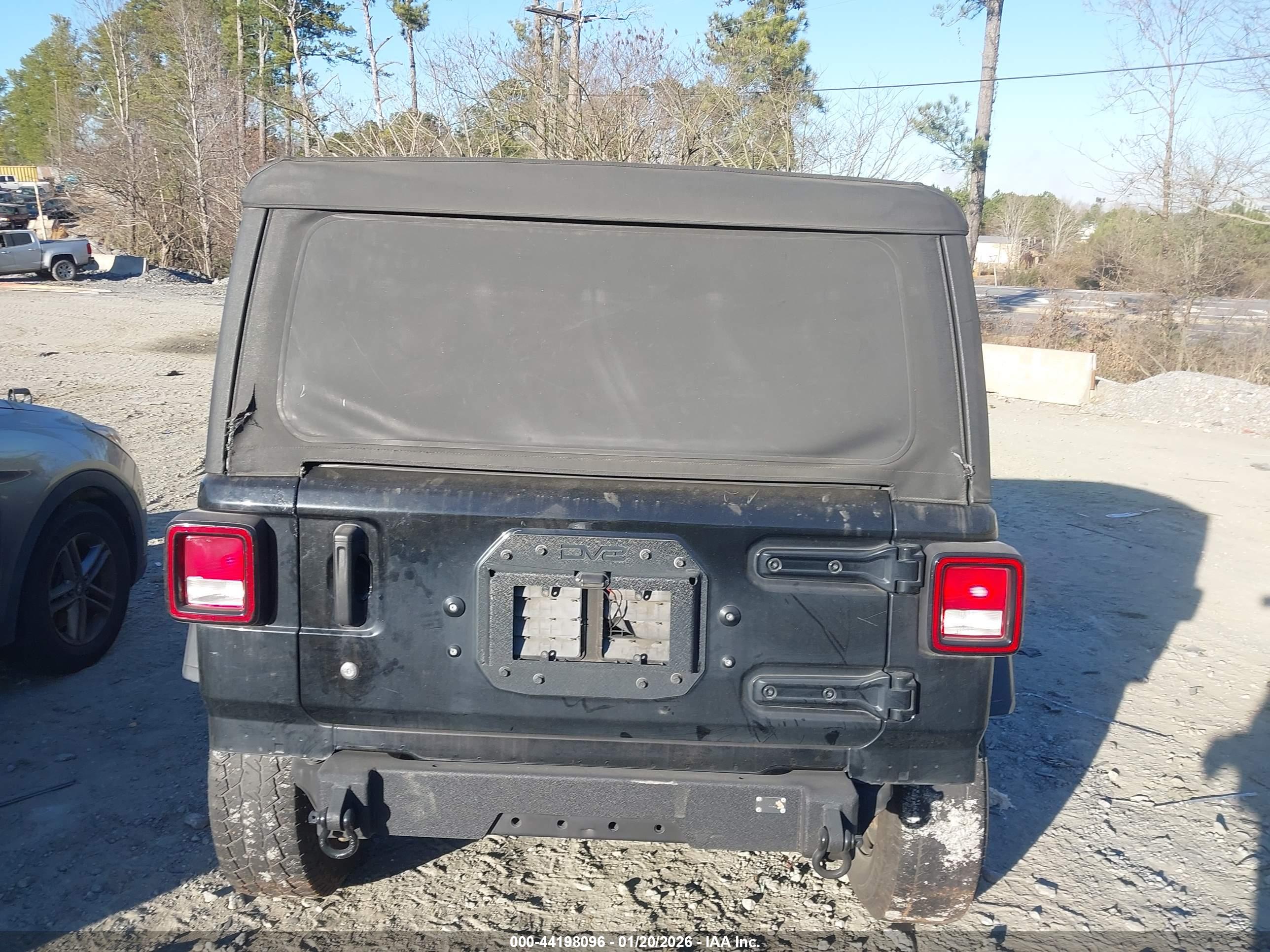 JEEP WRANGLER image 6
