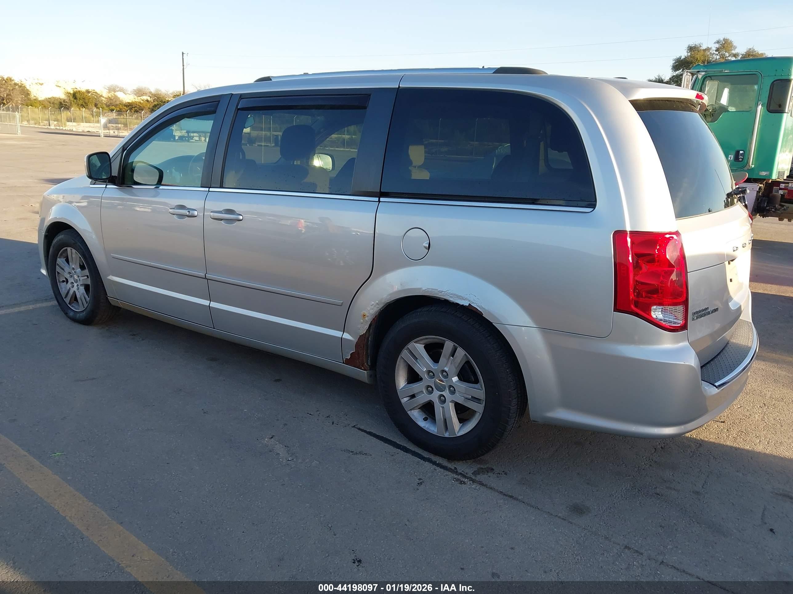 DODGE GRAND image 3