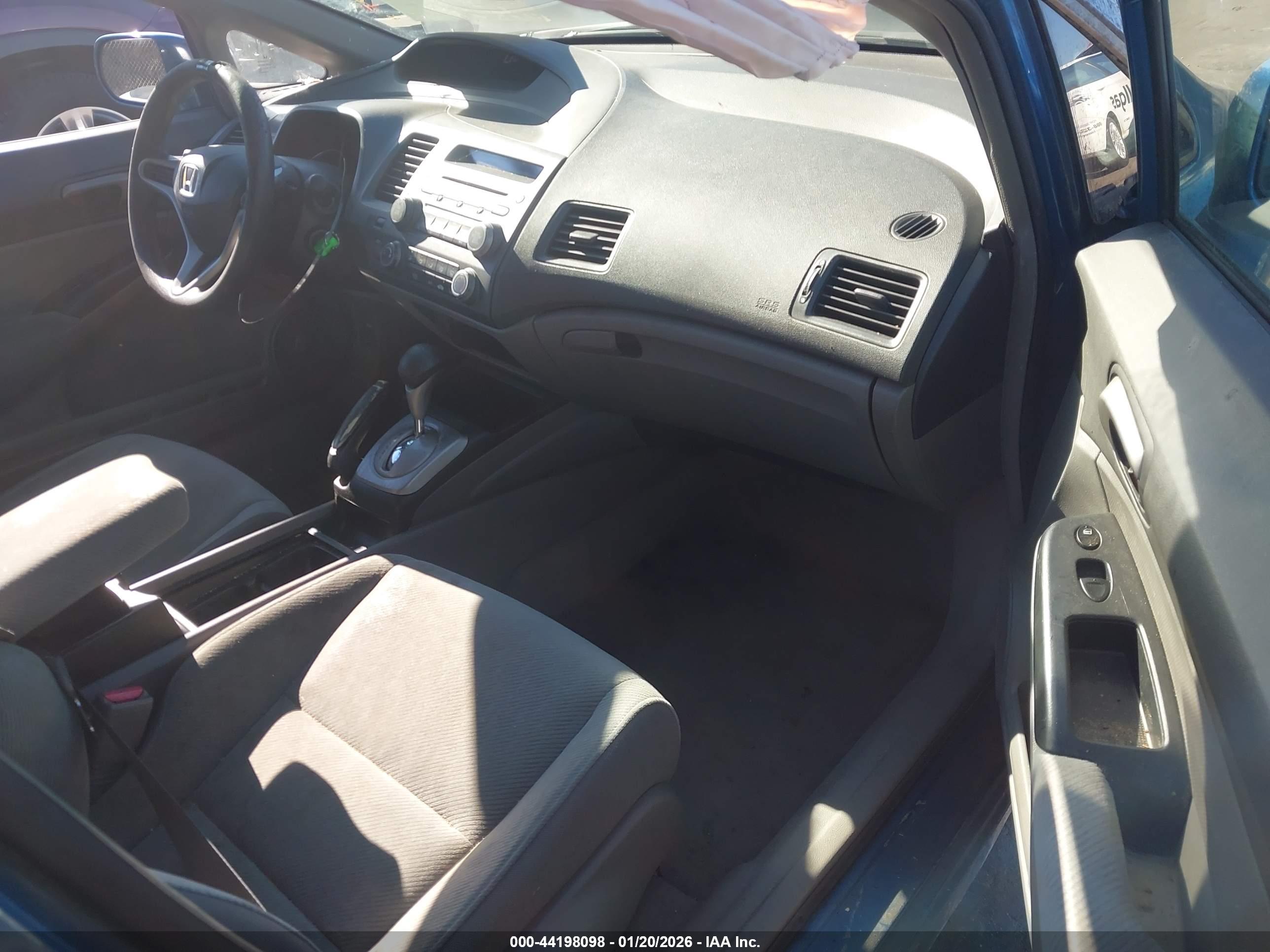 HONDA CIVIC image 5