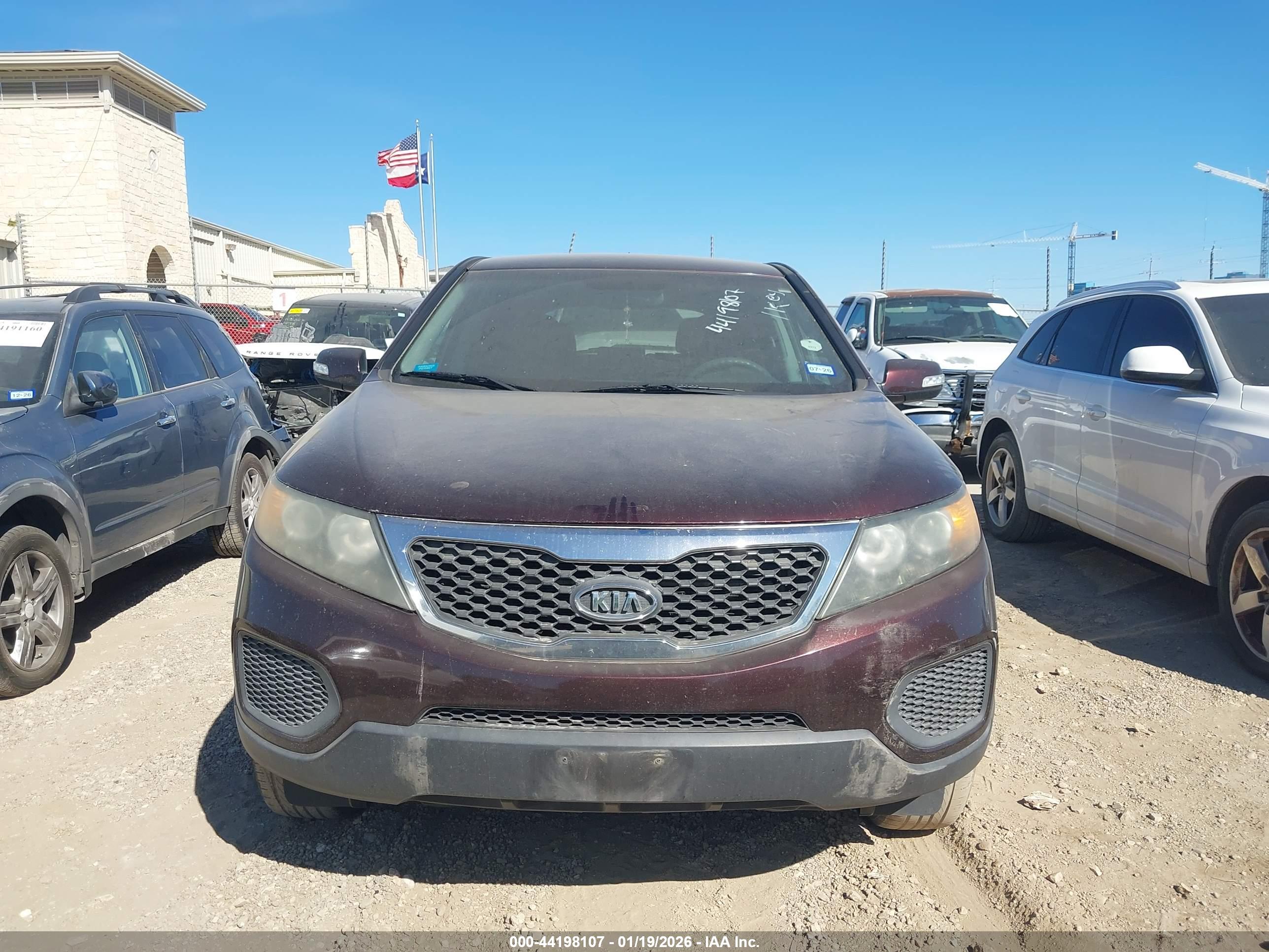 KIA SORENTO image 6
