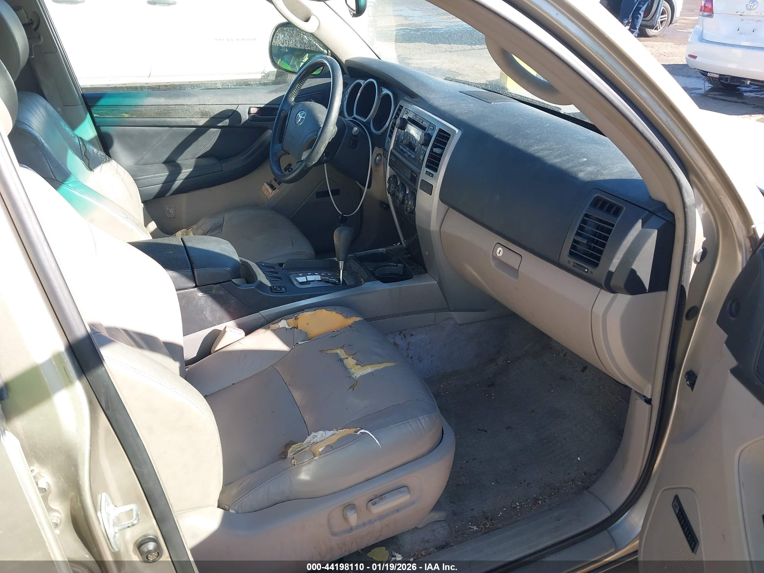 TOYOTA 4RUNNER image 5