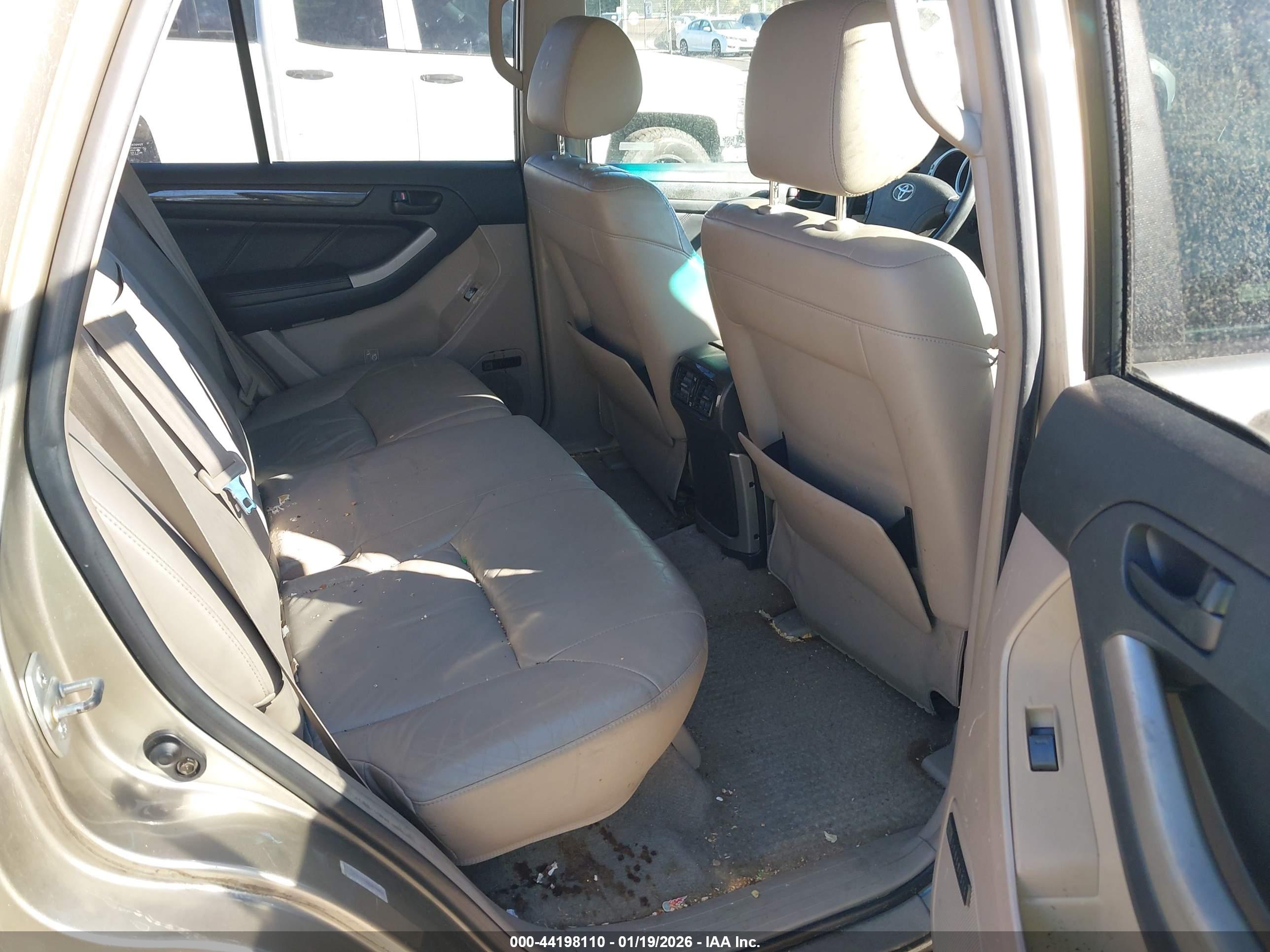 TOYOTA 4RUNNER image 8
