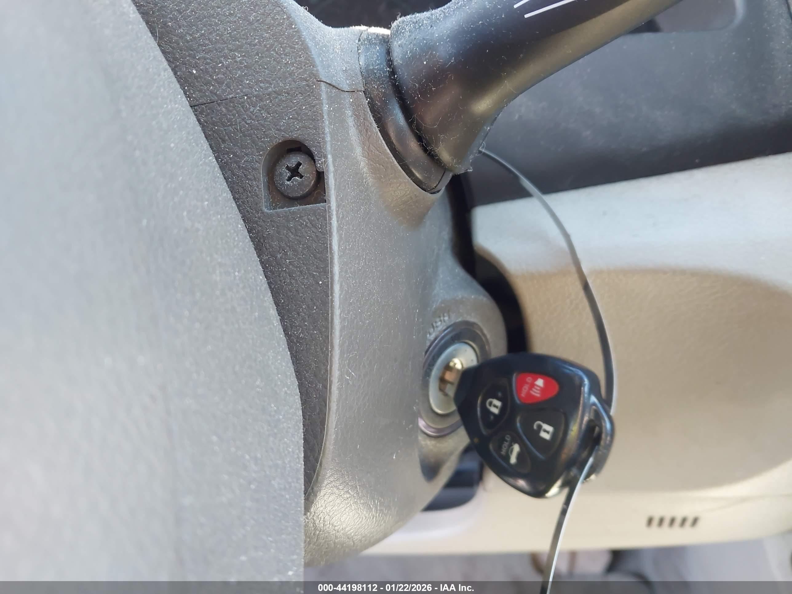 TOYOTA CAMRY image 11