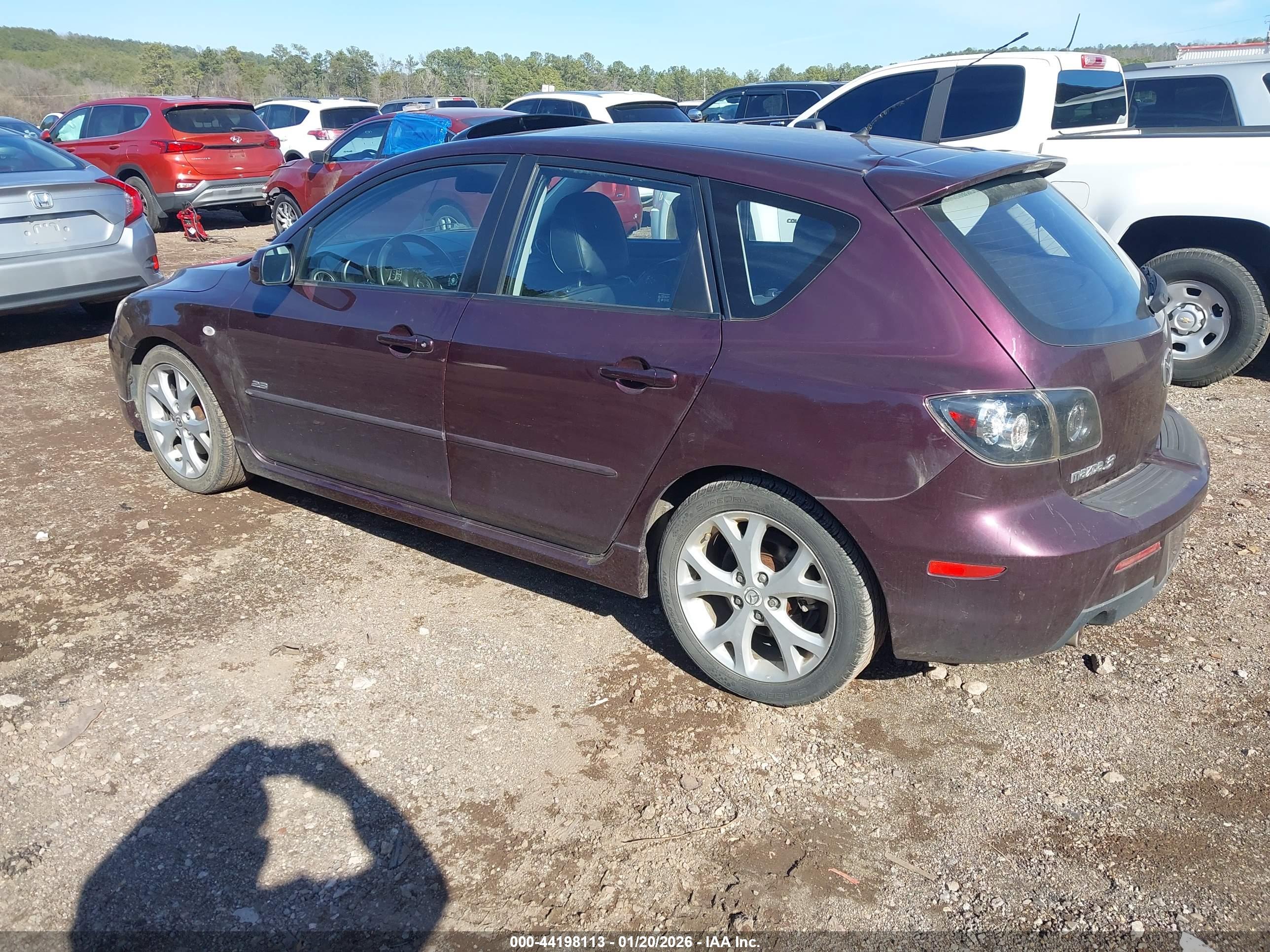 MAZDA MAZDA3 image 3