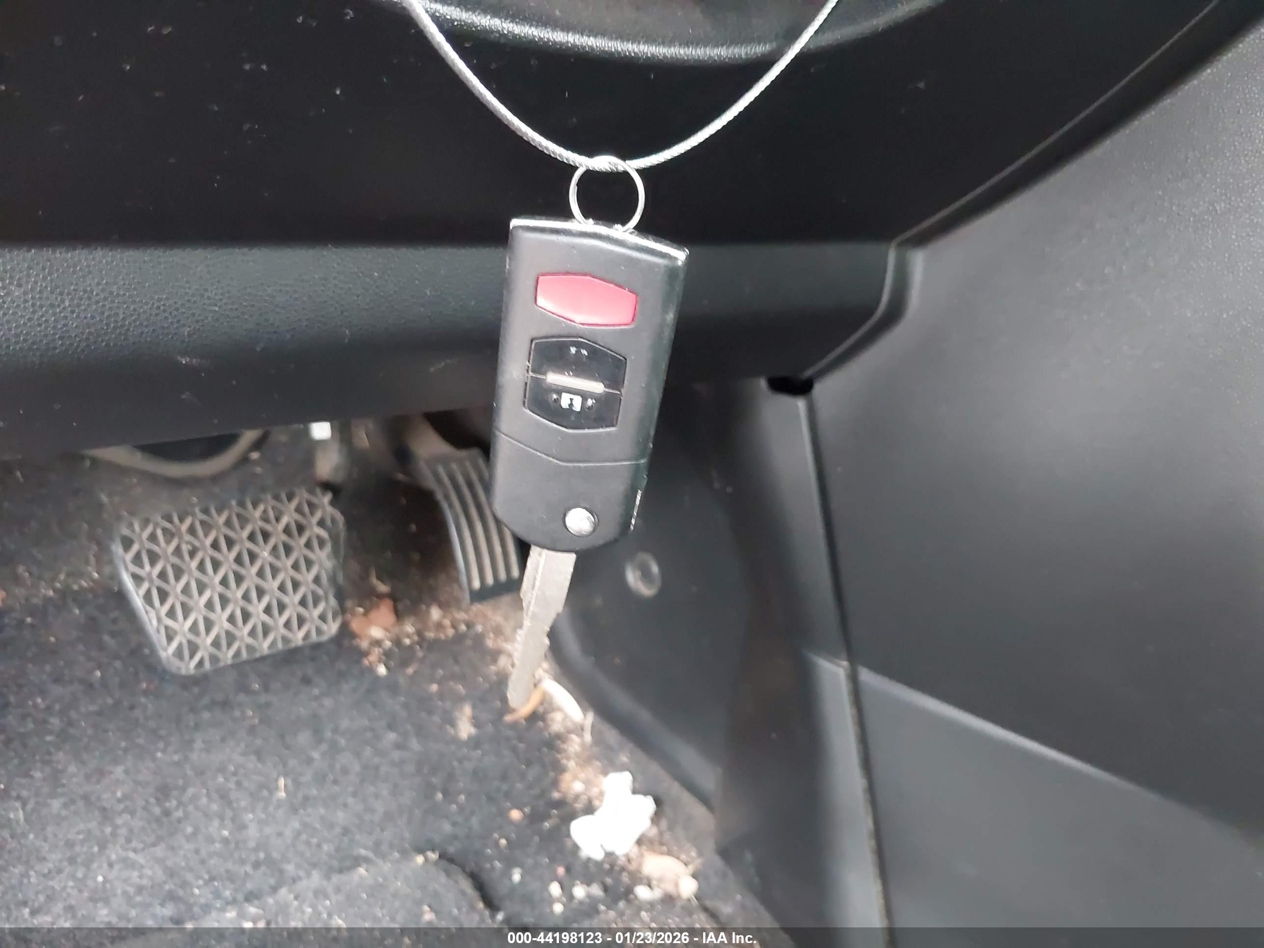 MAZDA MAZDA5 image 11