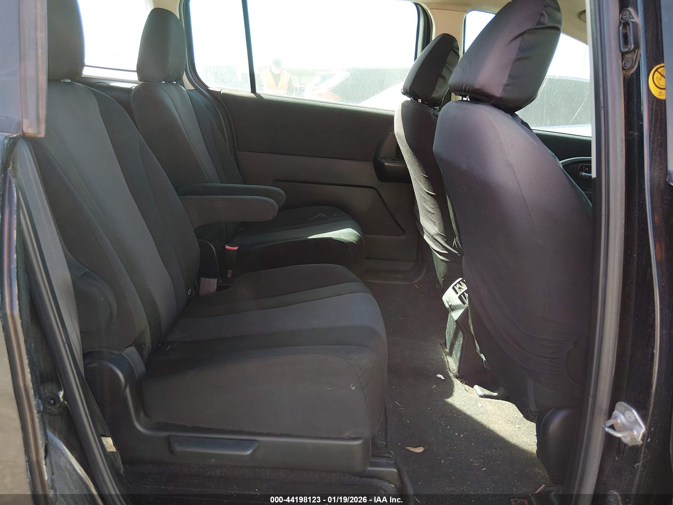 MAZDA MAZDA5 image 8