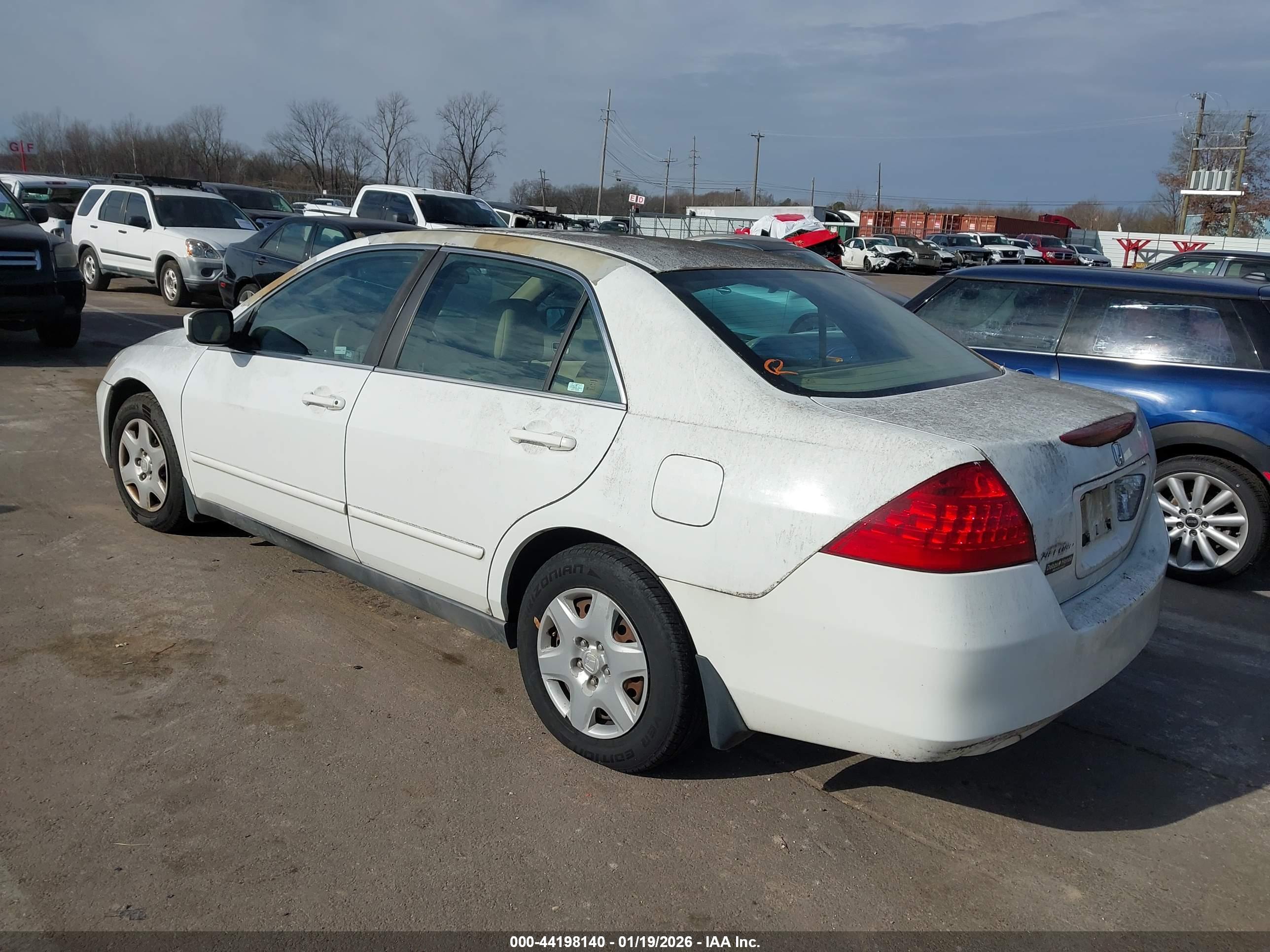 HONDA ACCORD image 3