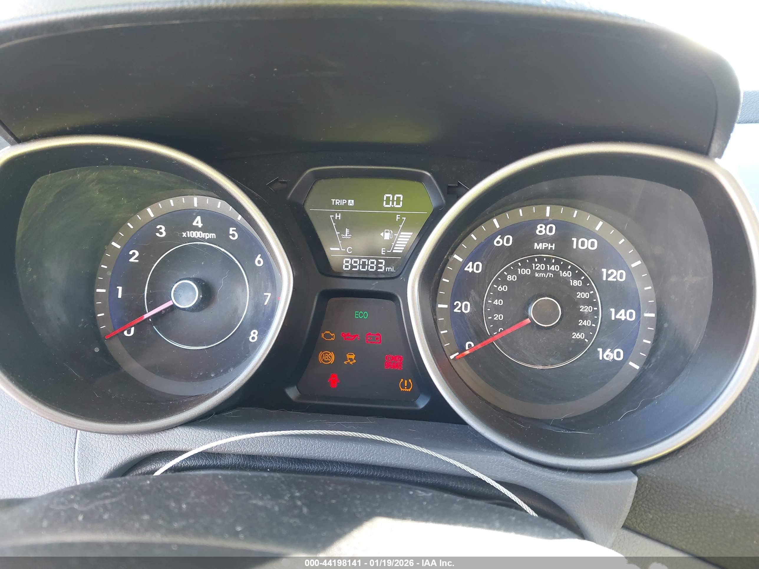 HYUNDAI ELANTRA image 7