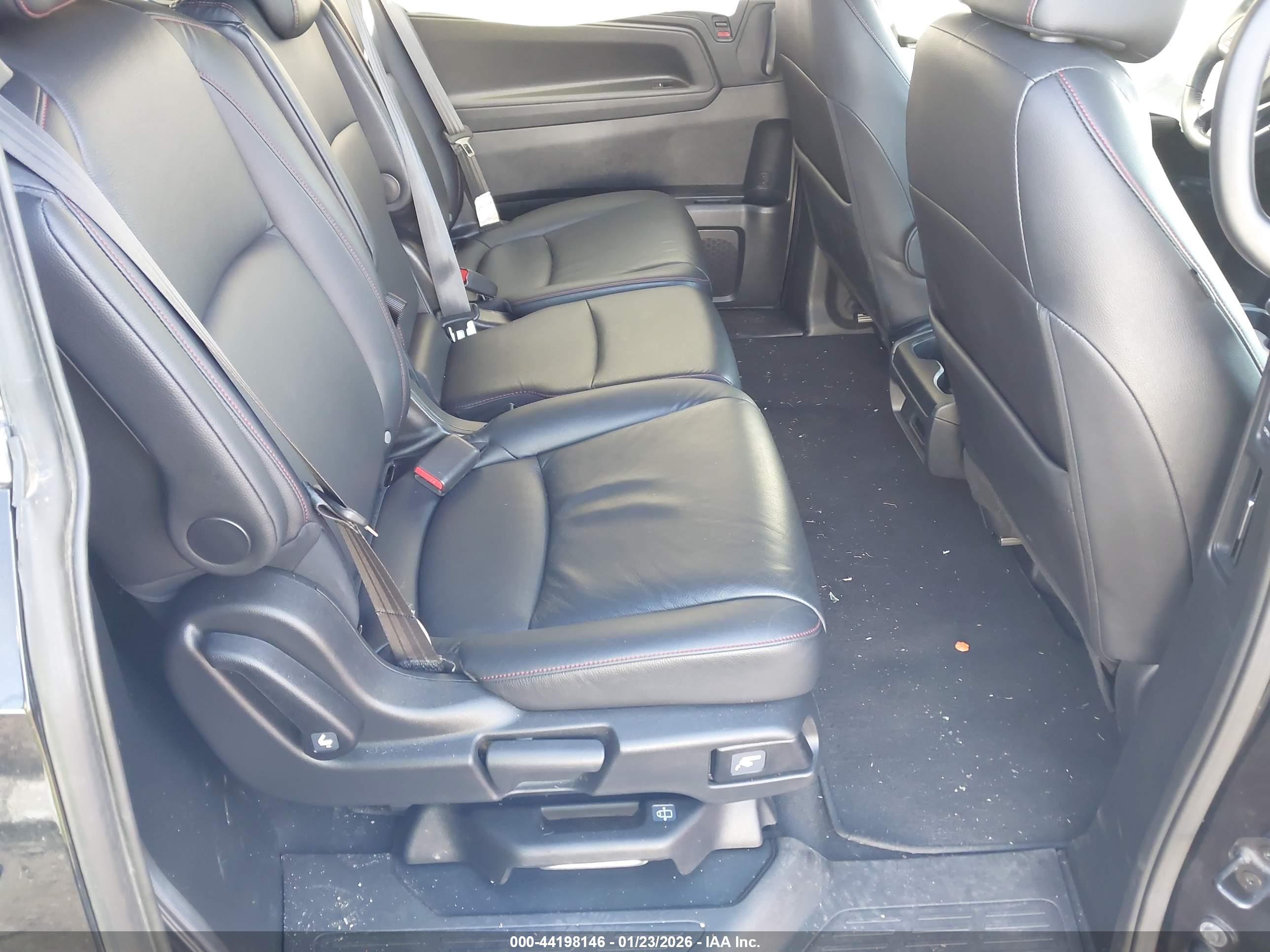 HONDA ODYSSEY image 8