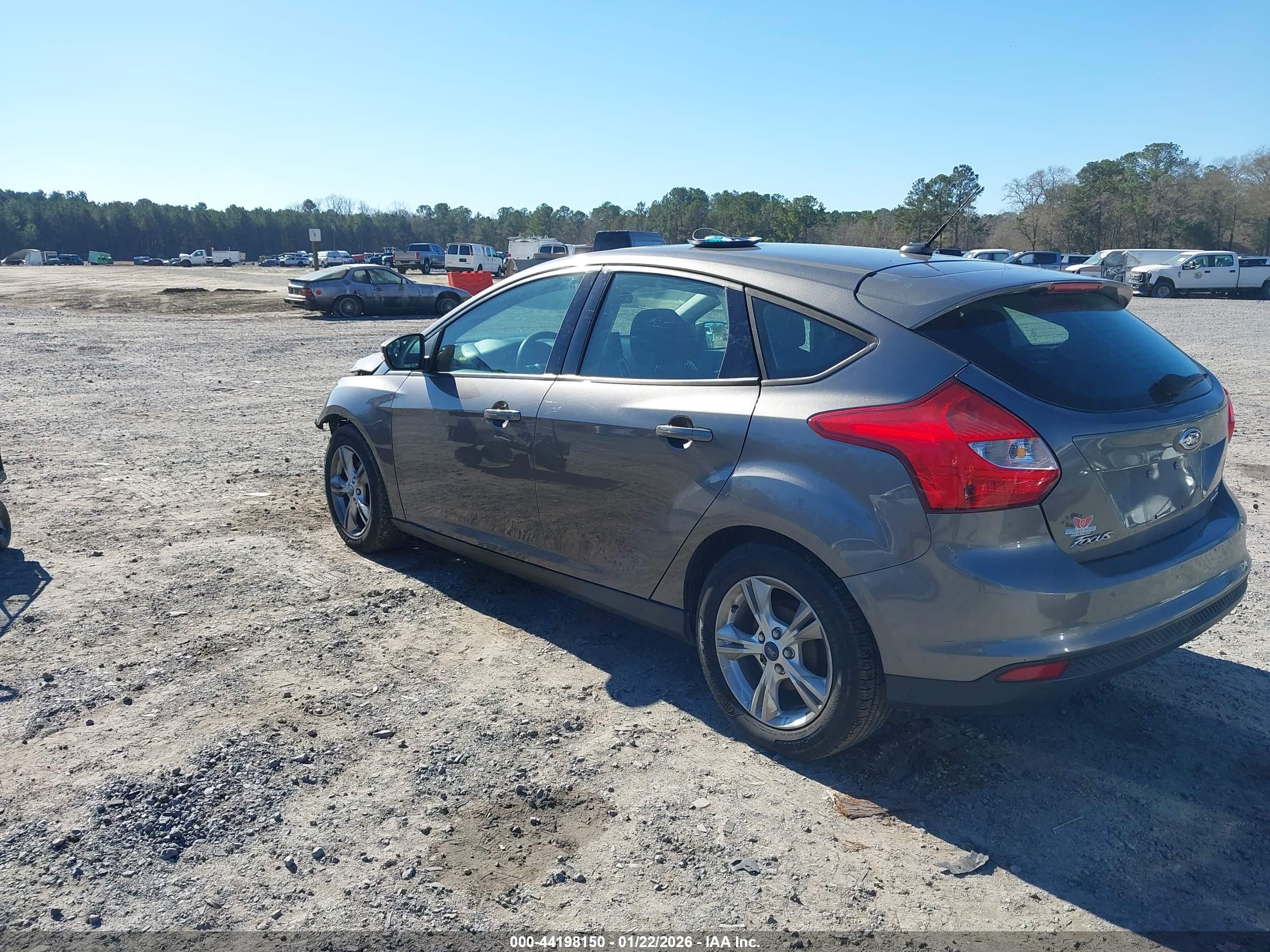 FORD FOCUS image 3