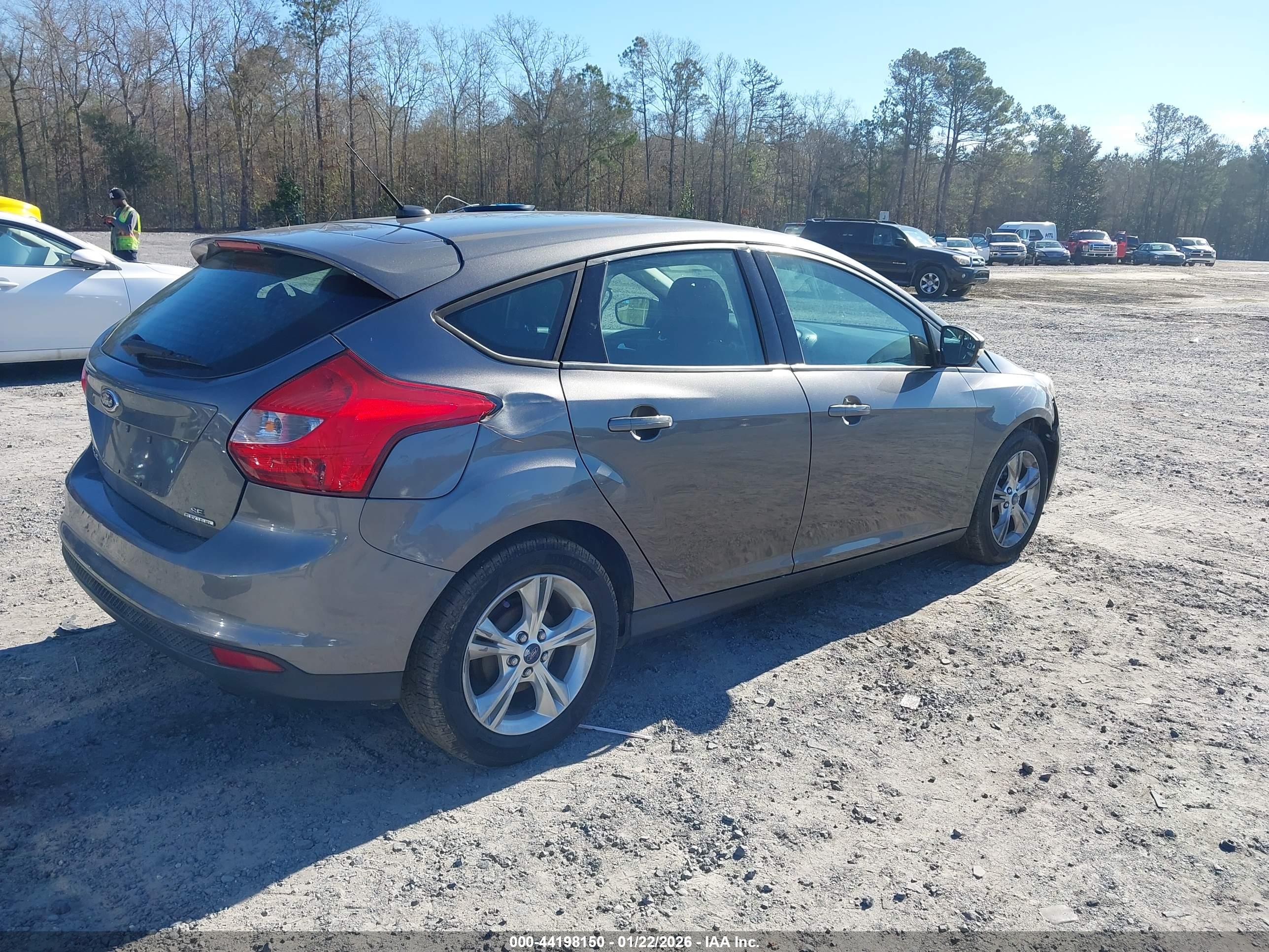 FORD FOCUS image 4